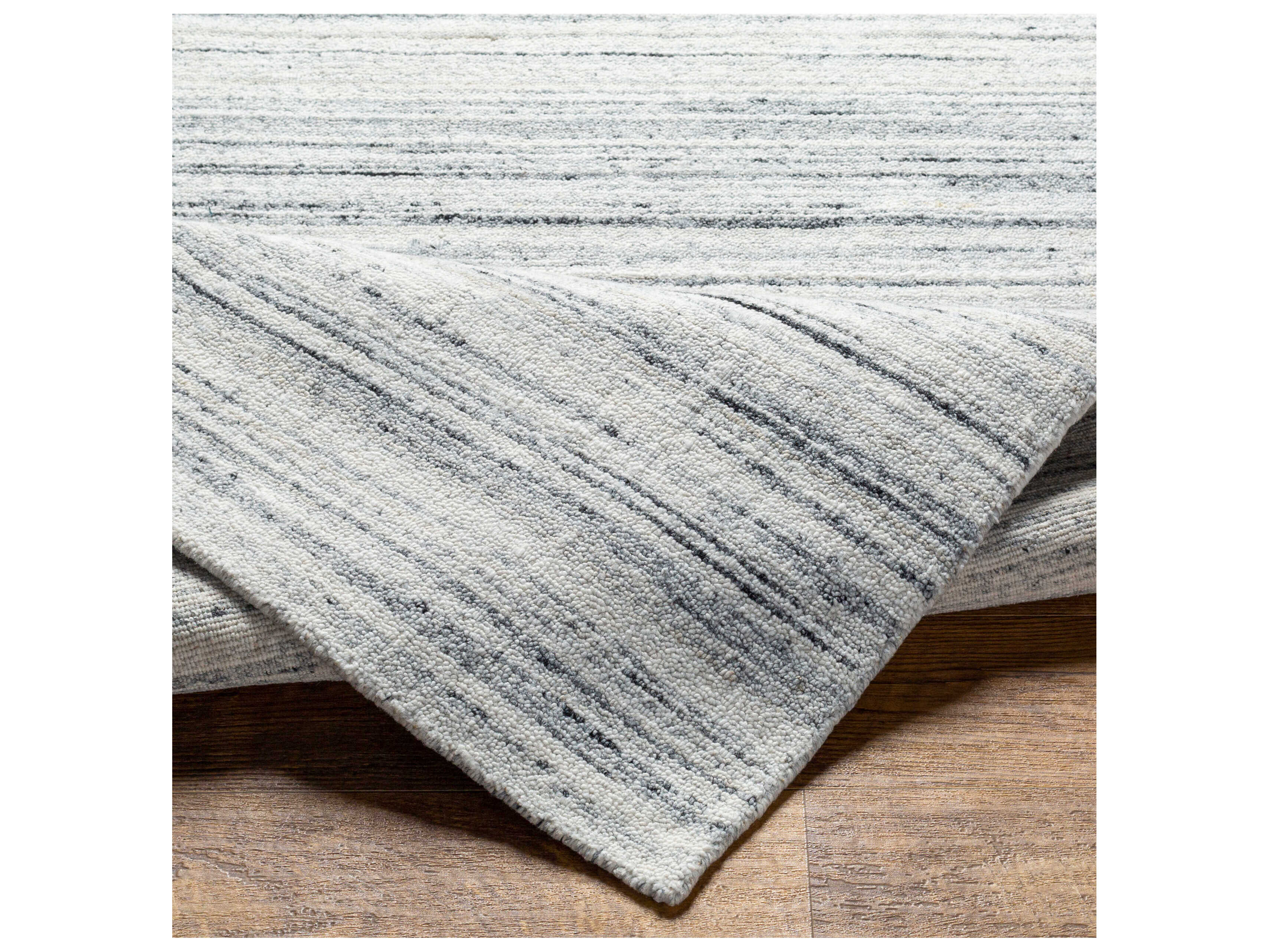 Surya Daisy Area Rug