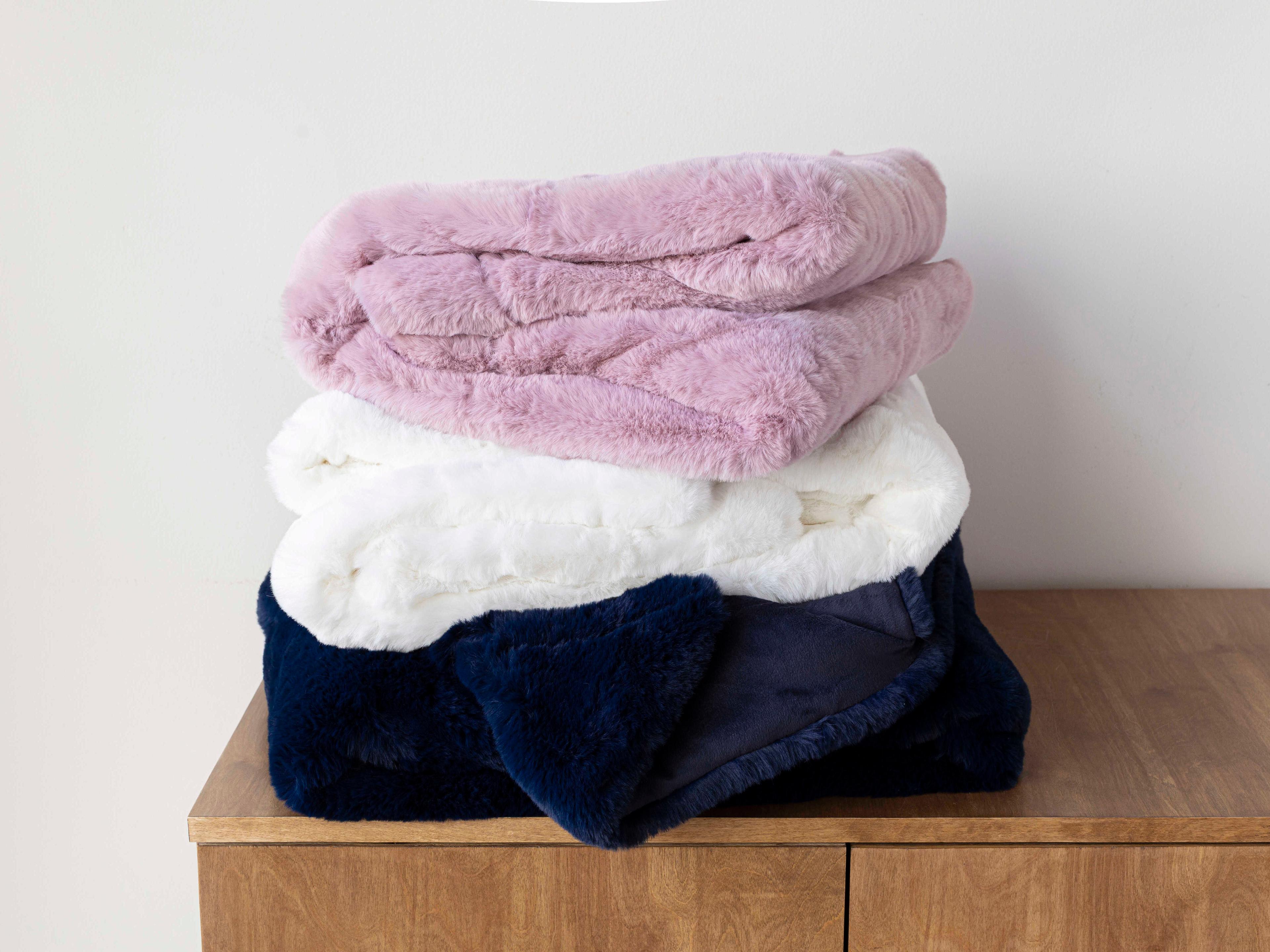 Surya Lapalapa Navy Throw