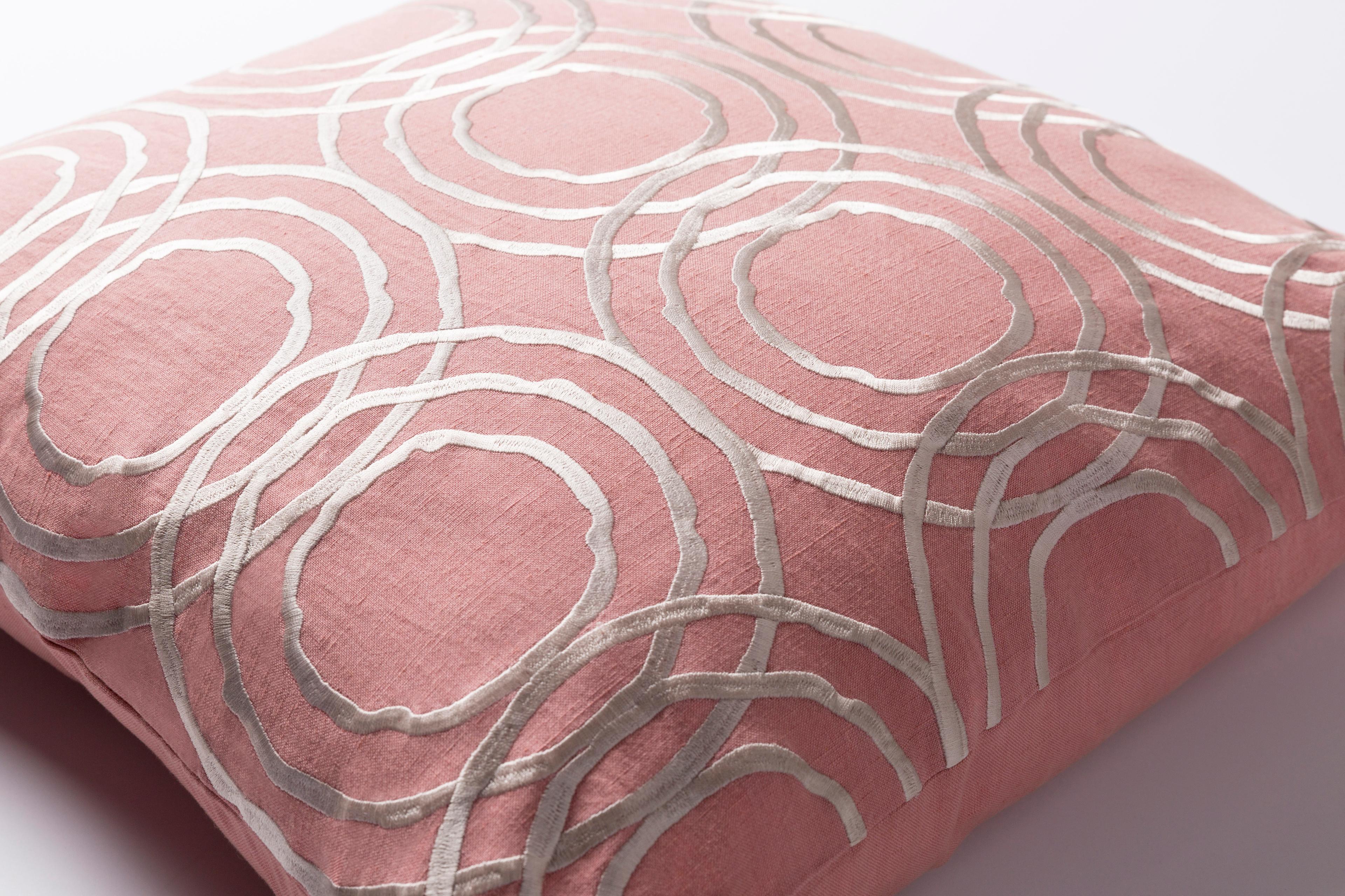 Surya Alexander Wyly Ridgewood Off-White Pillow