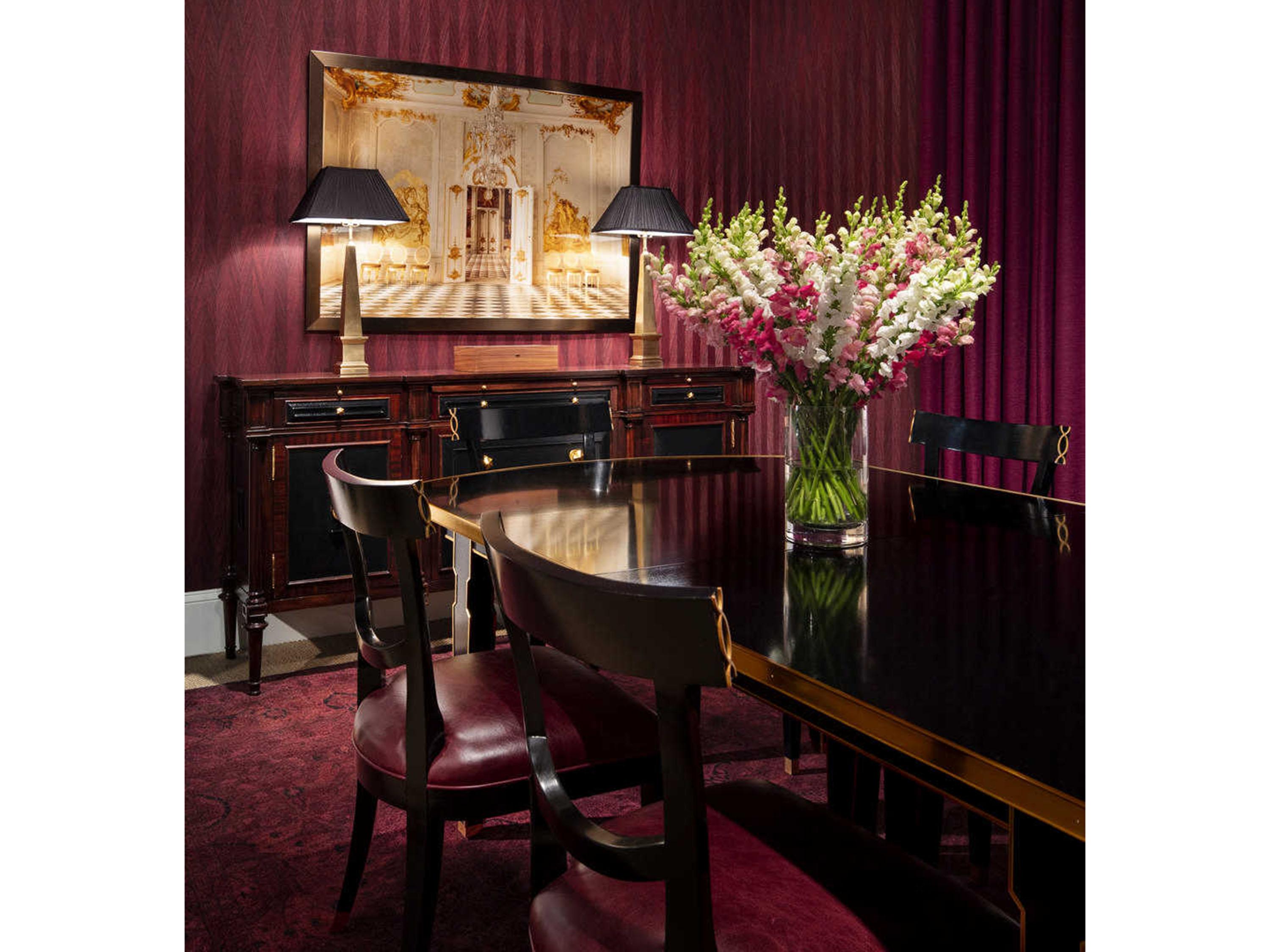 Theodore Alexander Alexa Hampton Rectangular Wood Cambridge Sebastiano Dining Table