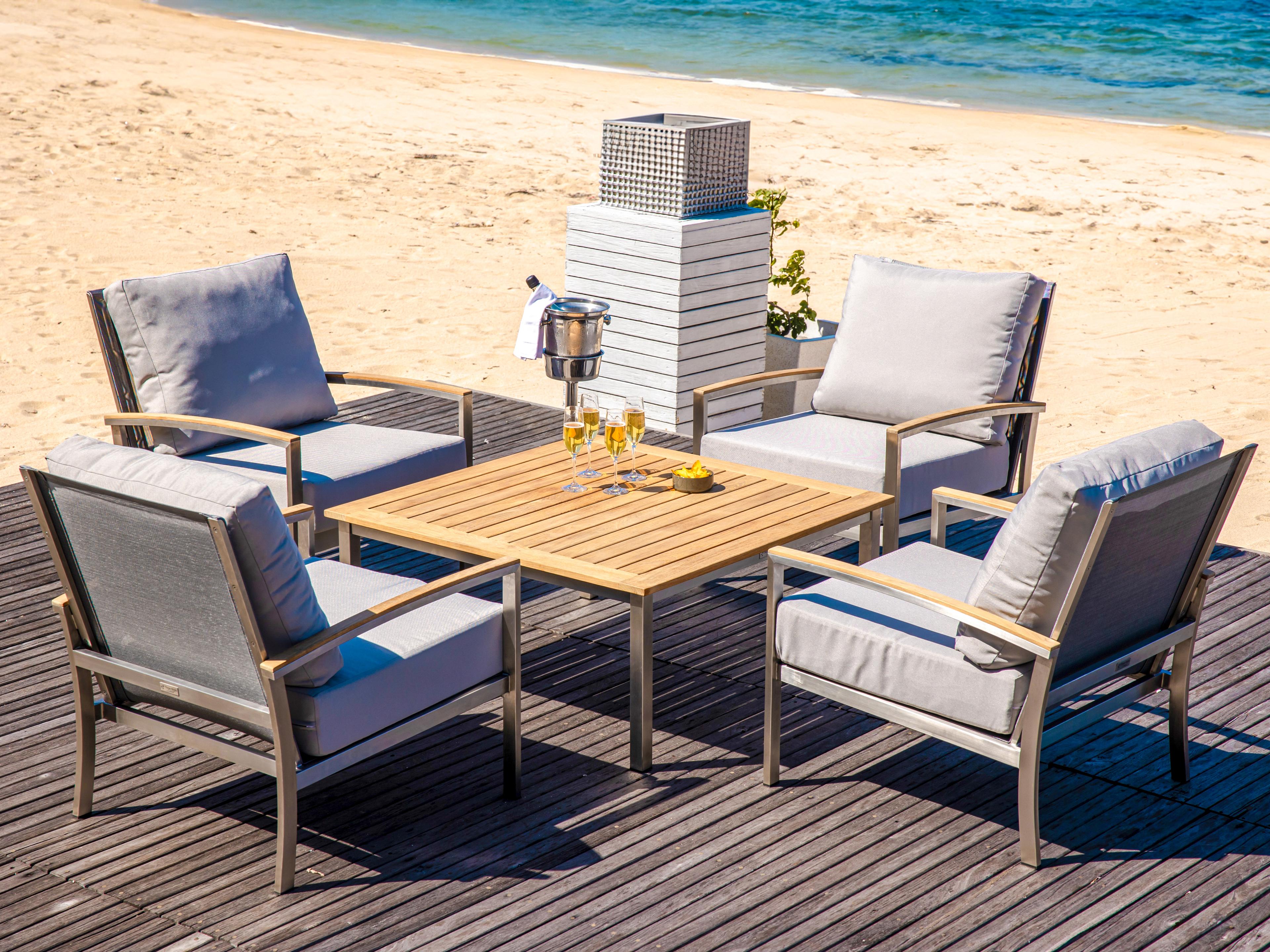 Three Birds Casual Avanti Steel Square Outdoor Coffee Table