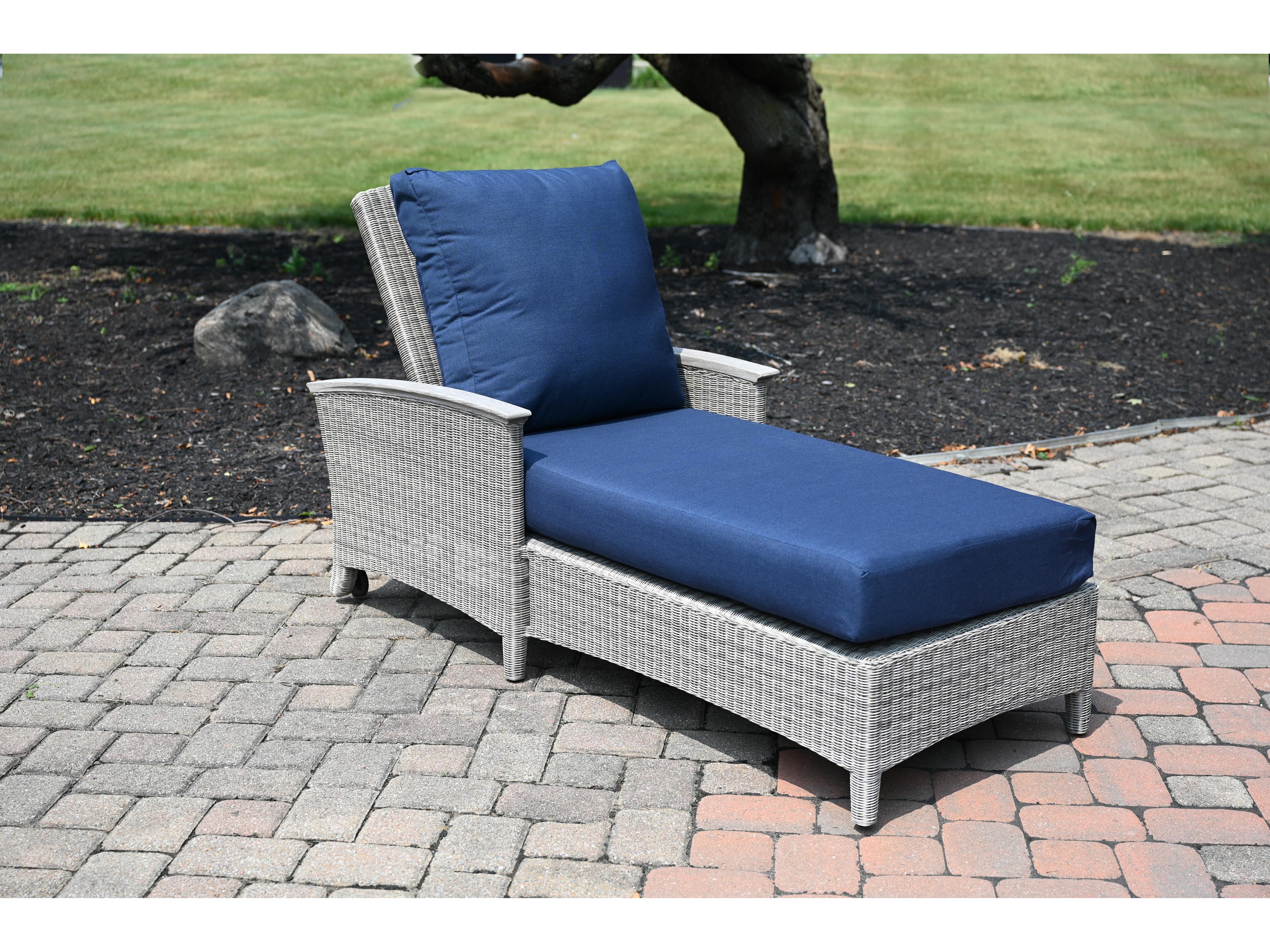Three Birds Casual Bella Wicker Outdoor Chaise Lounger