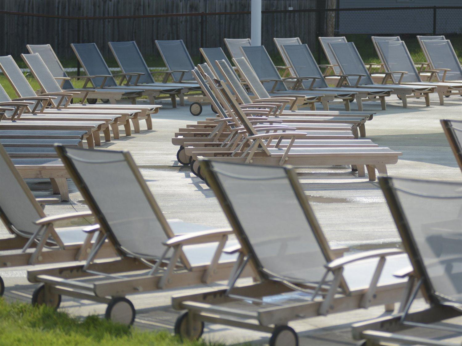 Three Birds Casual Riviera Sling Natural Teak Outdoor Patio Lounge Set