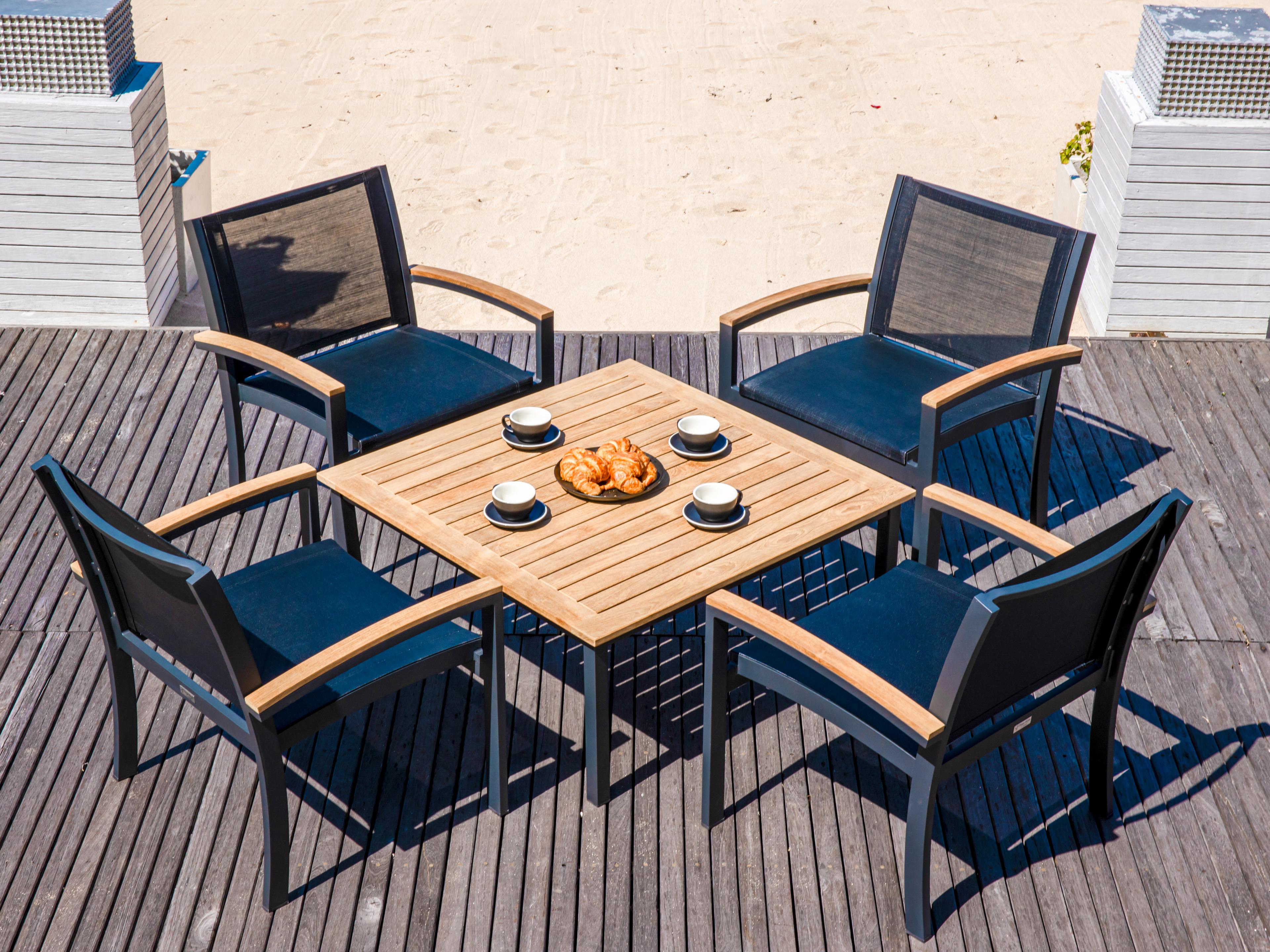 Three Birds Casual Soho Aluminum Round Patio Coffee Table