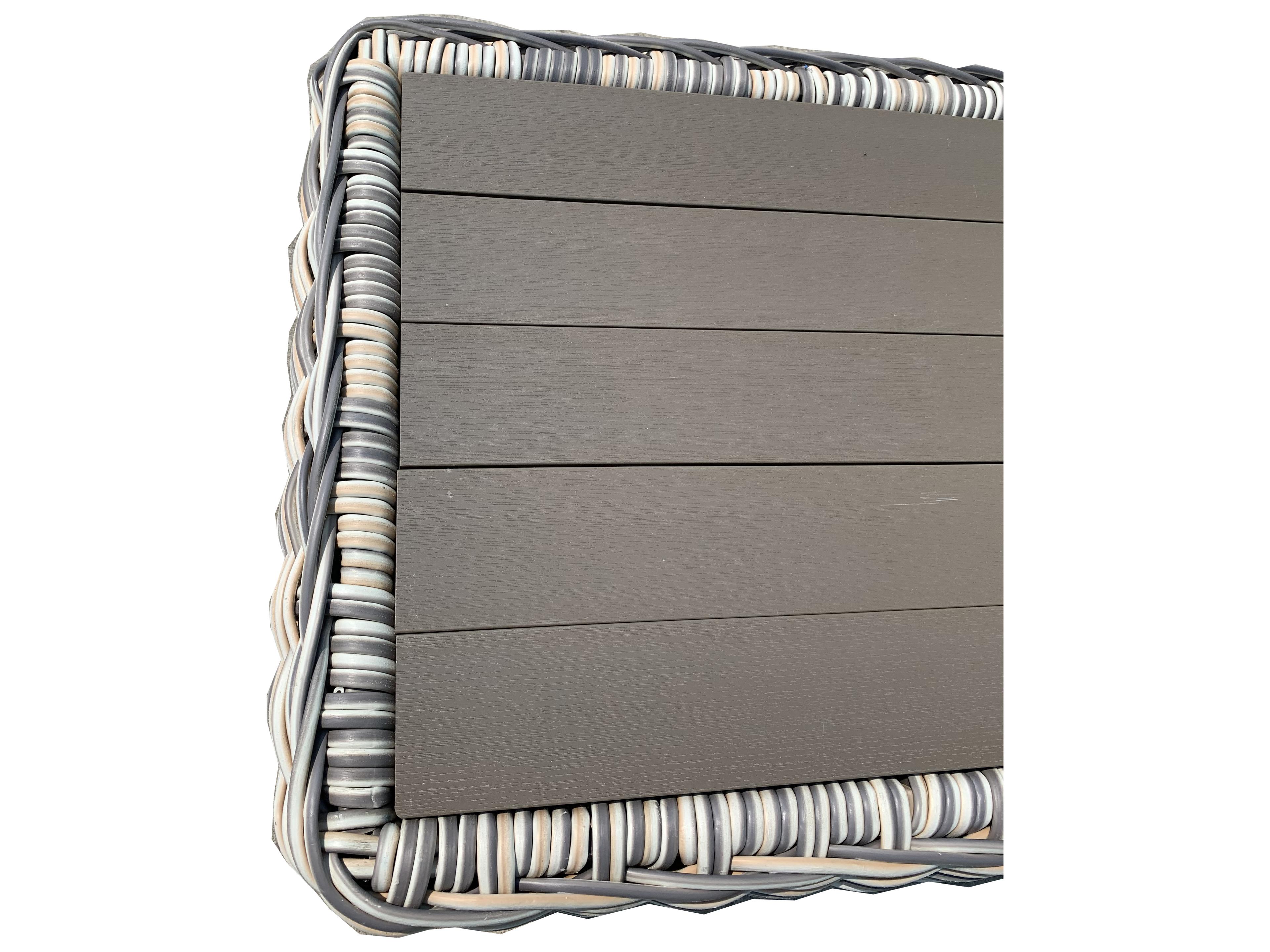 Teva Hawaii Outdoor Coffee Table