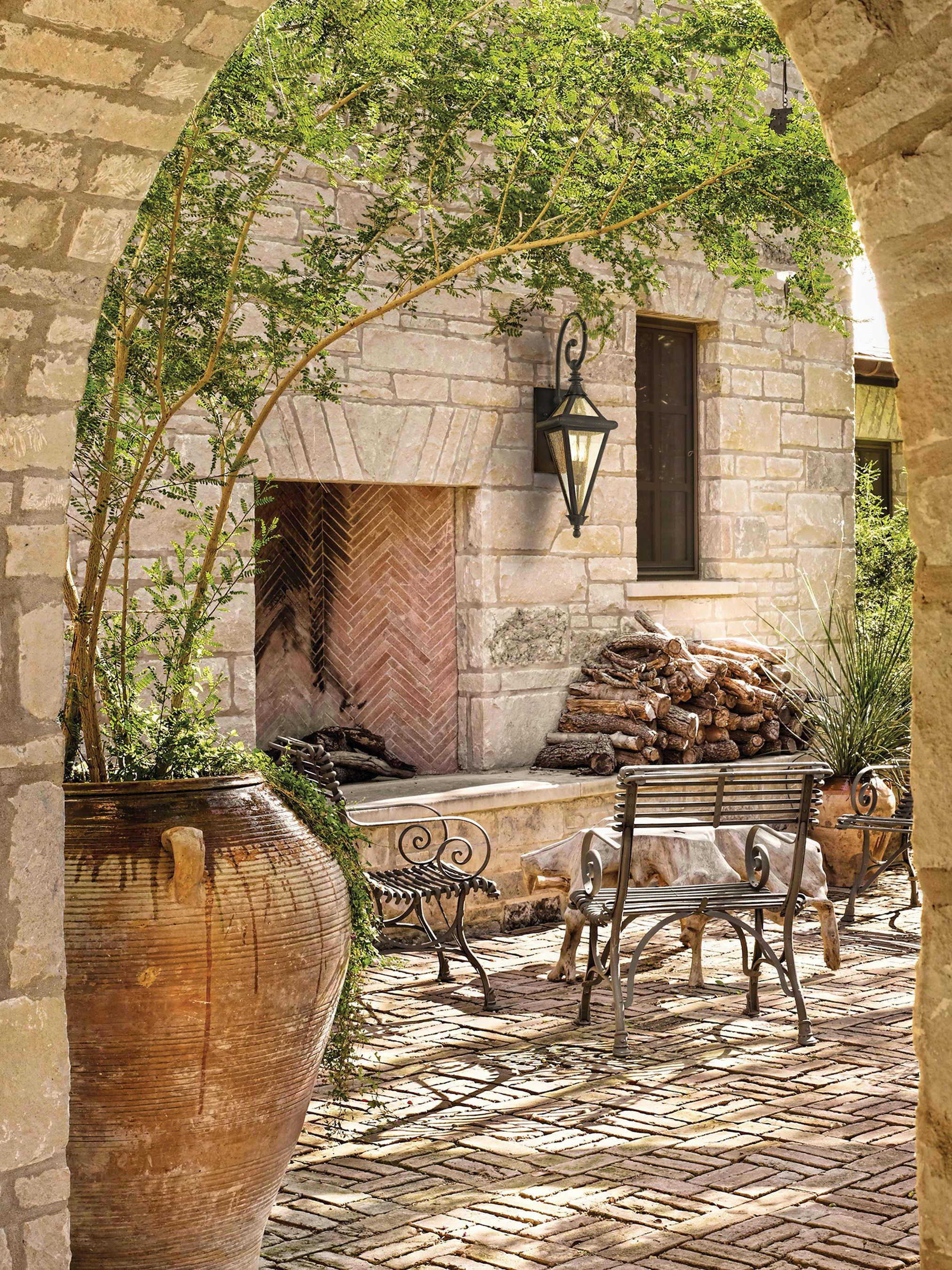 Troy Lighting Geneva Outdoor Wall Light