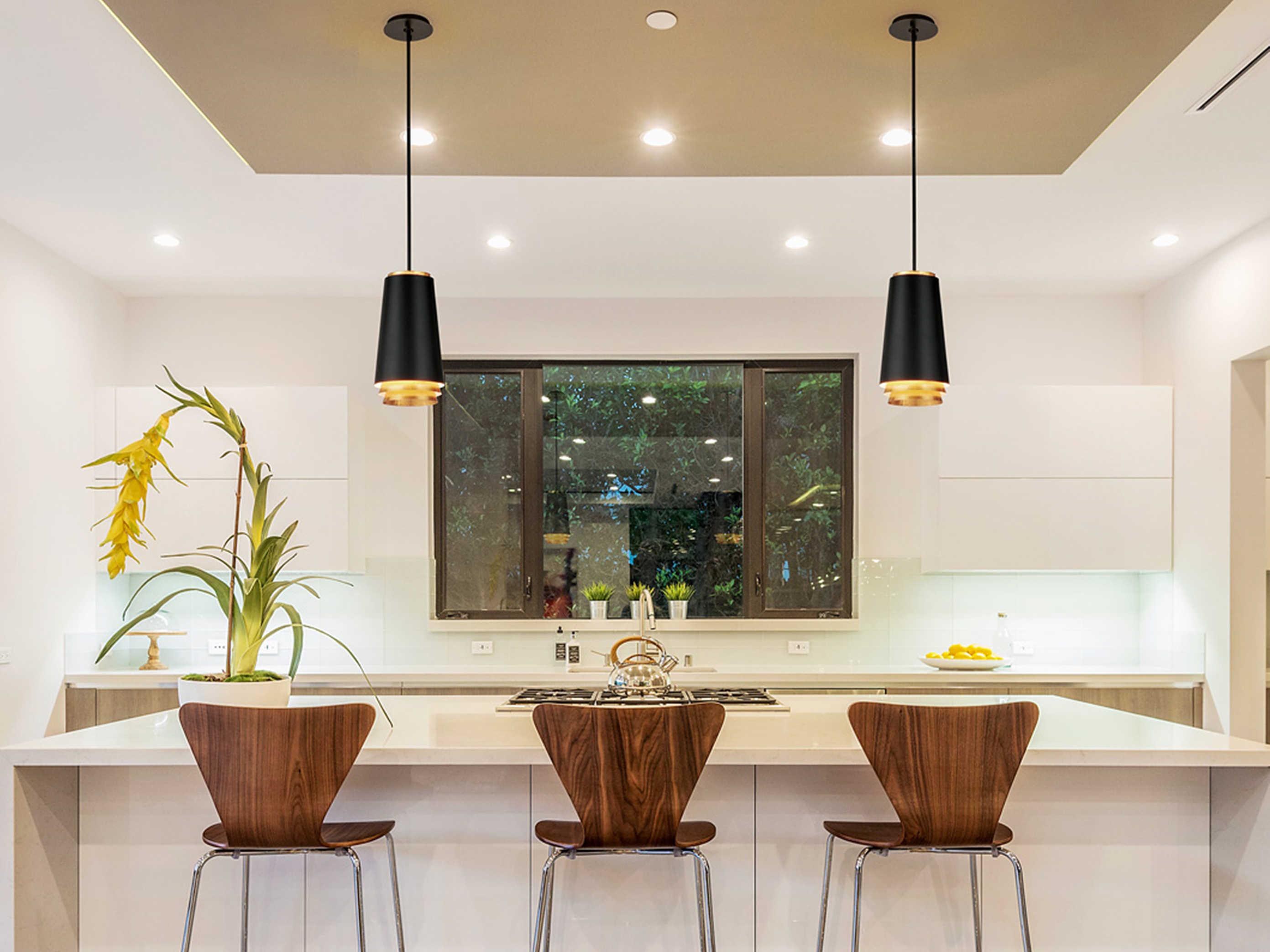 Troy Lighting Fahrenheit 1-Light Textured Black With Gold Leaf Accents LED Mini Pendant