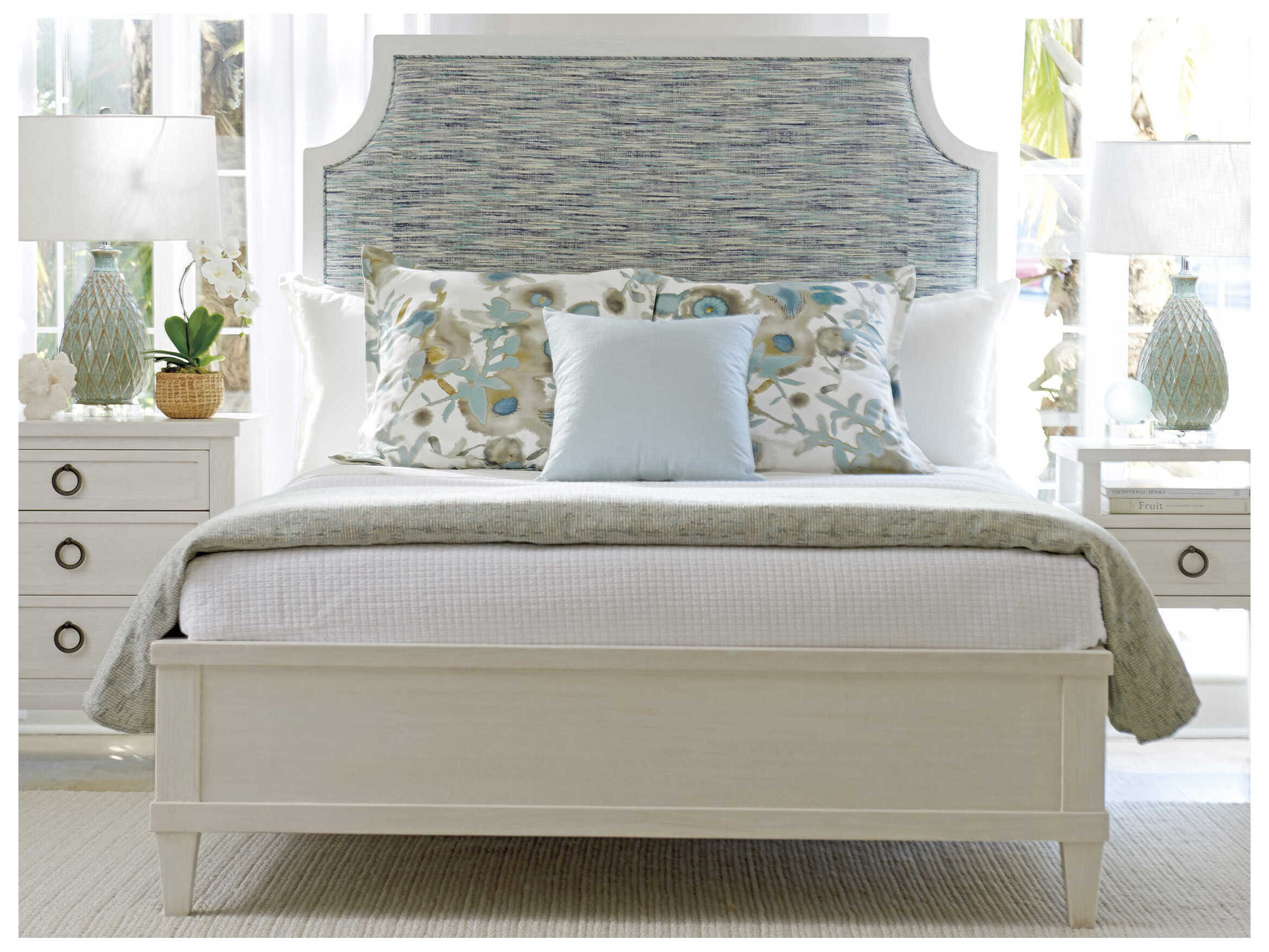 Tommy Bahama Ocean Breeze Belle Isle Upholstered California King Platform Bed