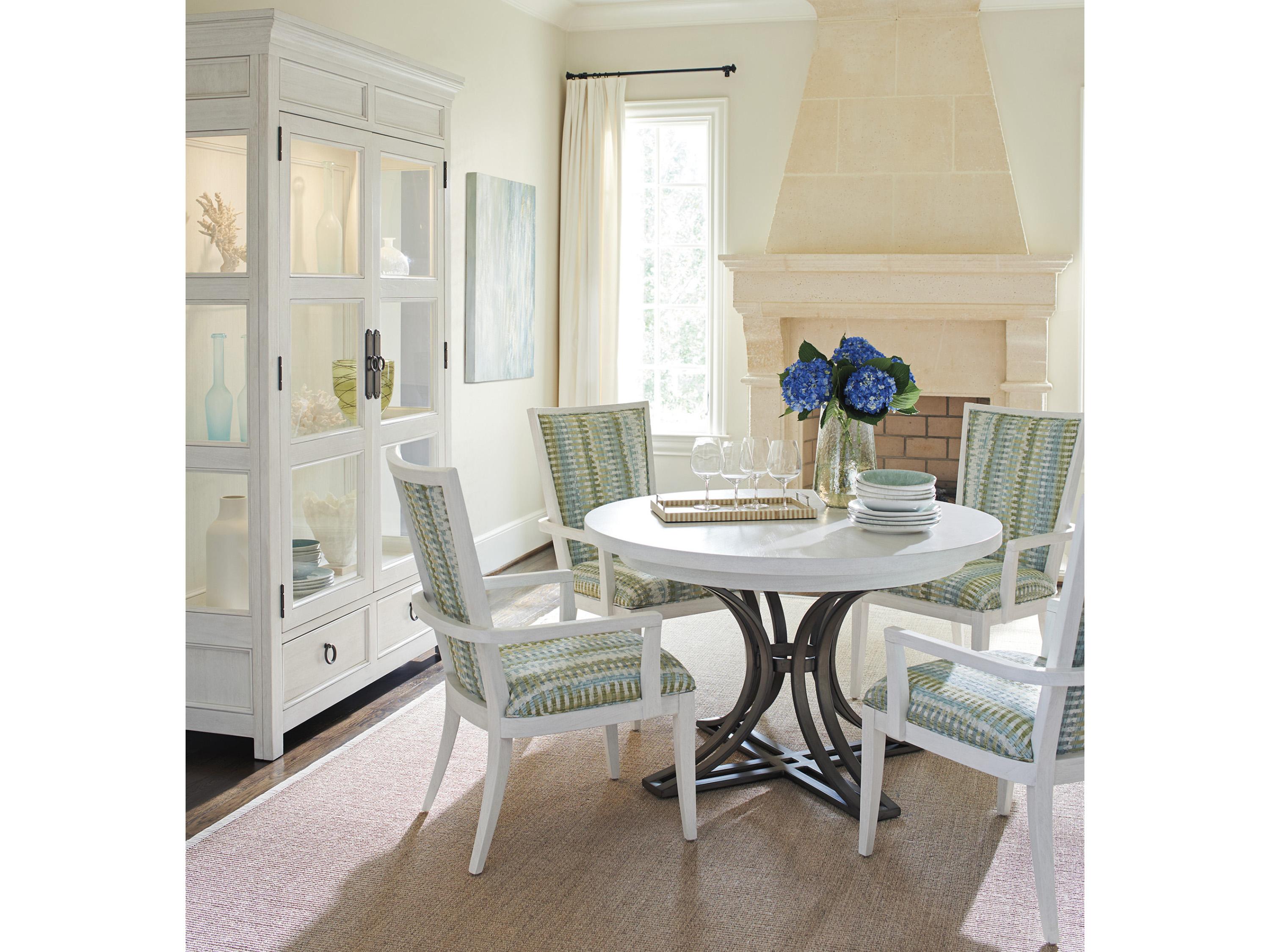 Tommy Bahama Ocean Breeze Marsh Creek Round Dining Table