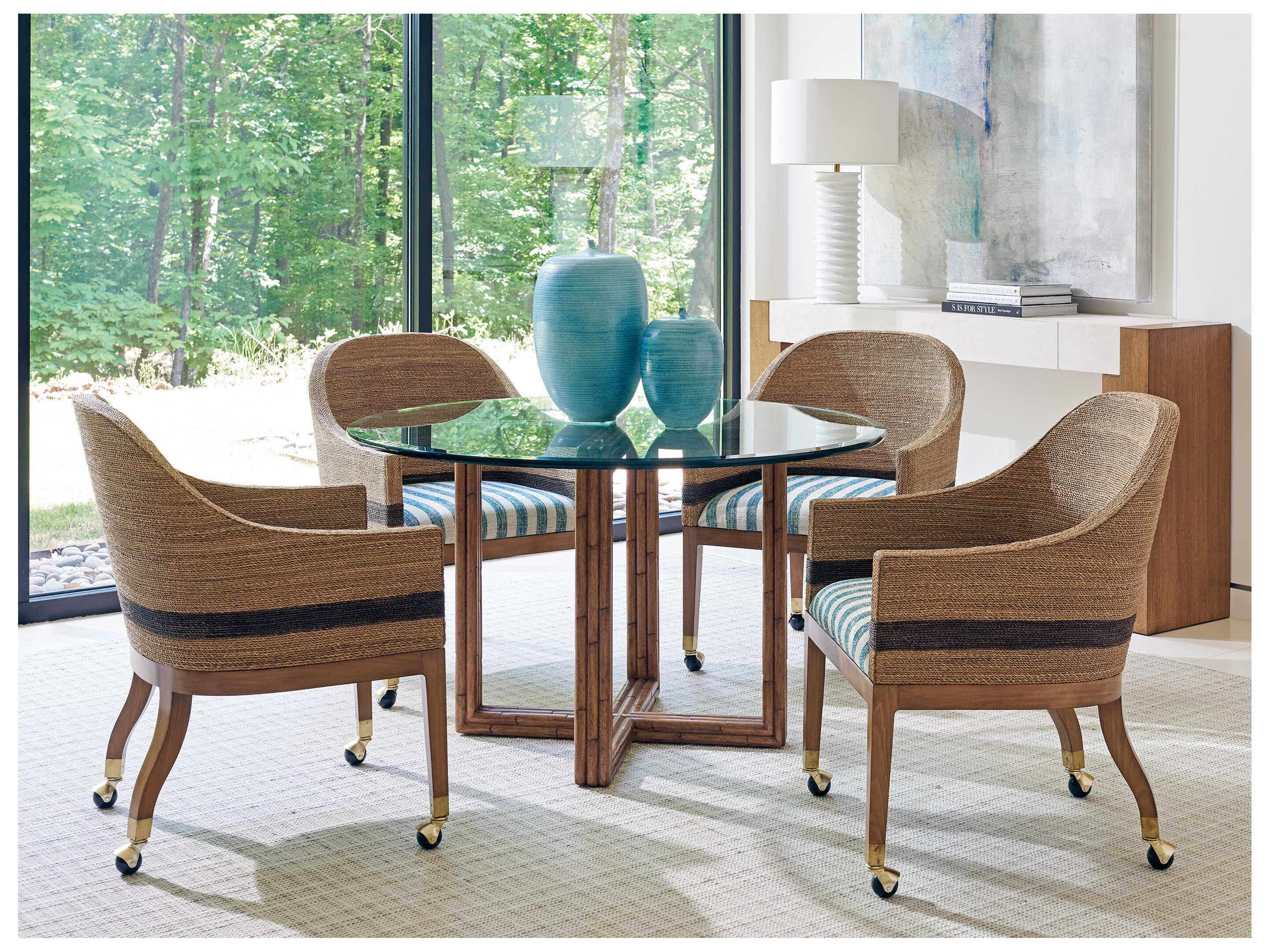 Tommy Bahama Palm Desert Sheridan Round Dining Table