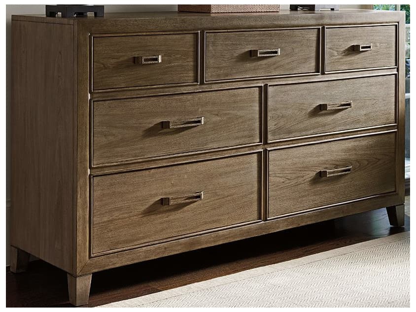 Tommy Bahama Cypress Point Lockeport 7 - Drawer Triple Dresser