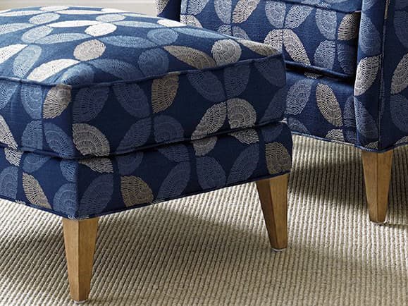 Tommy Bahama Twin Palms Coconut Grove Semi-Attached Top Ottoman