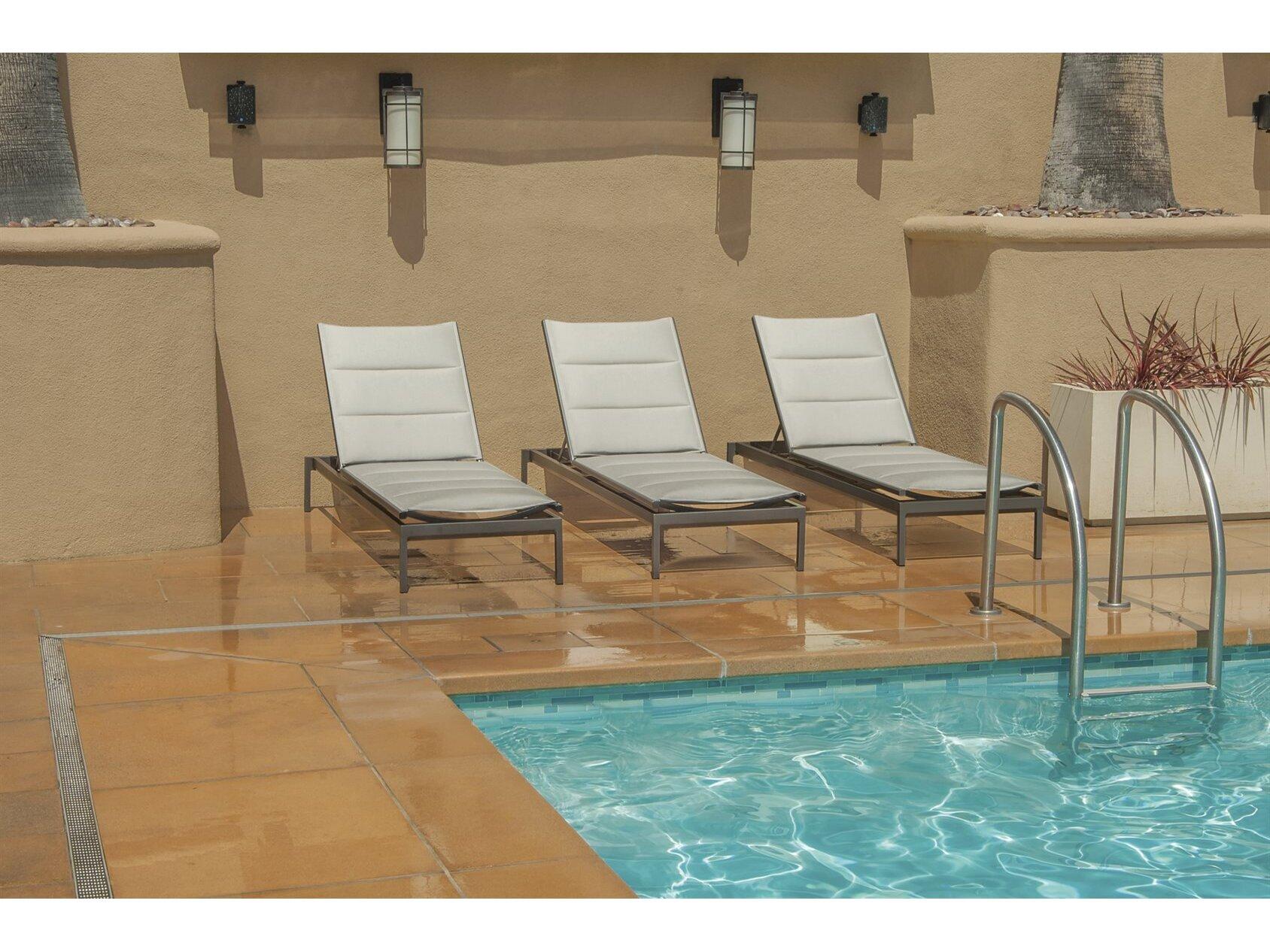 Tropitone Cabana Club Padded Sling Lounge Set