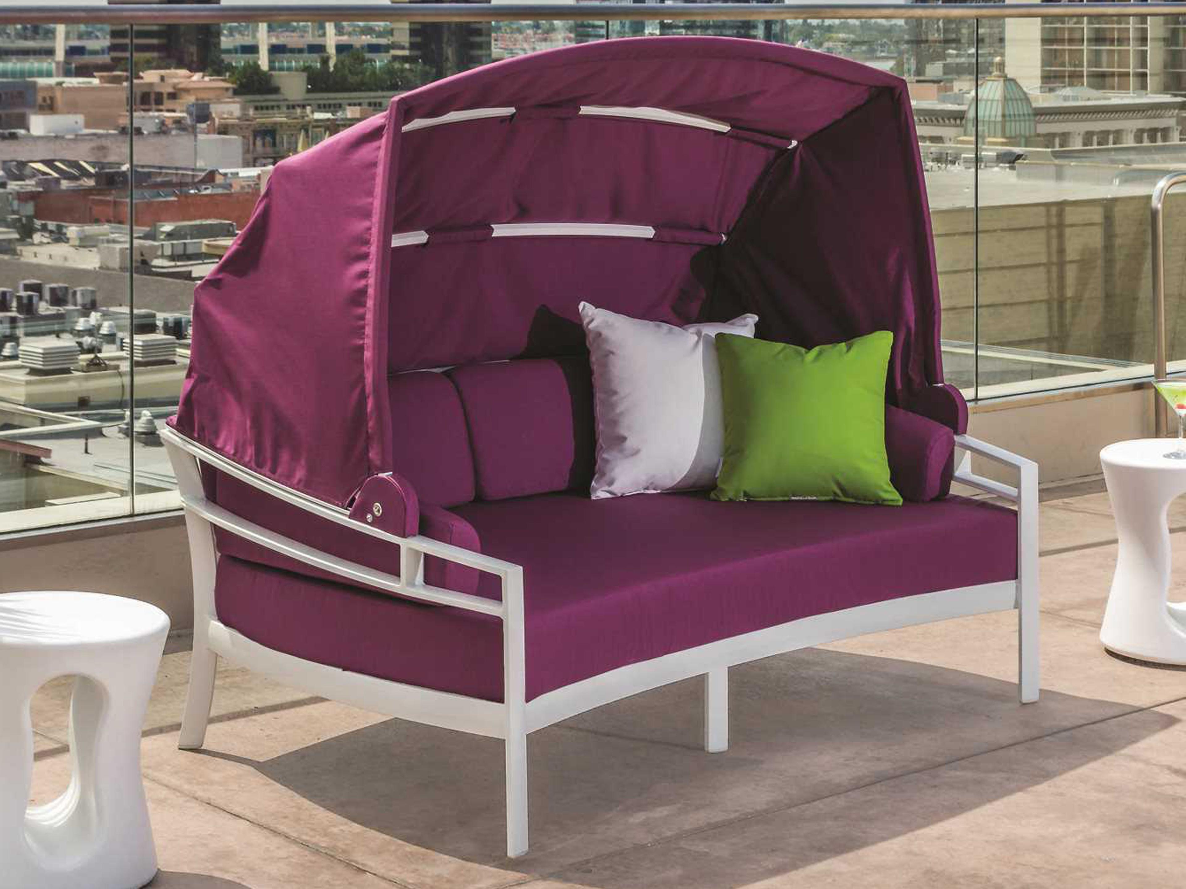 Tropitone Kor Cushion Aluminum Outdoor Patio Lounge Set