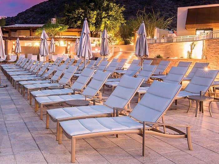 Tropitone KOR Padded Sling Aluminum Patio Lounge Set