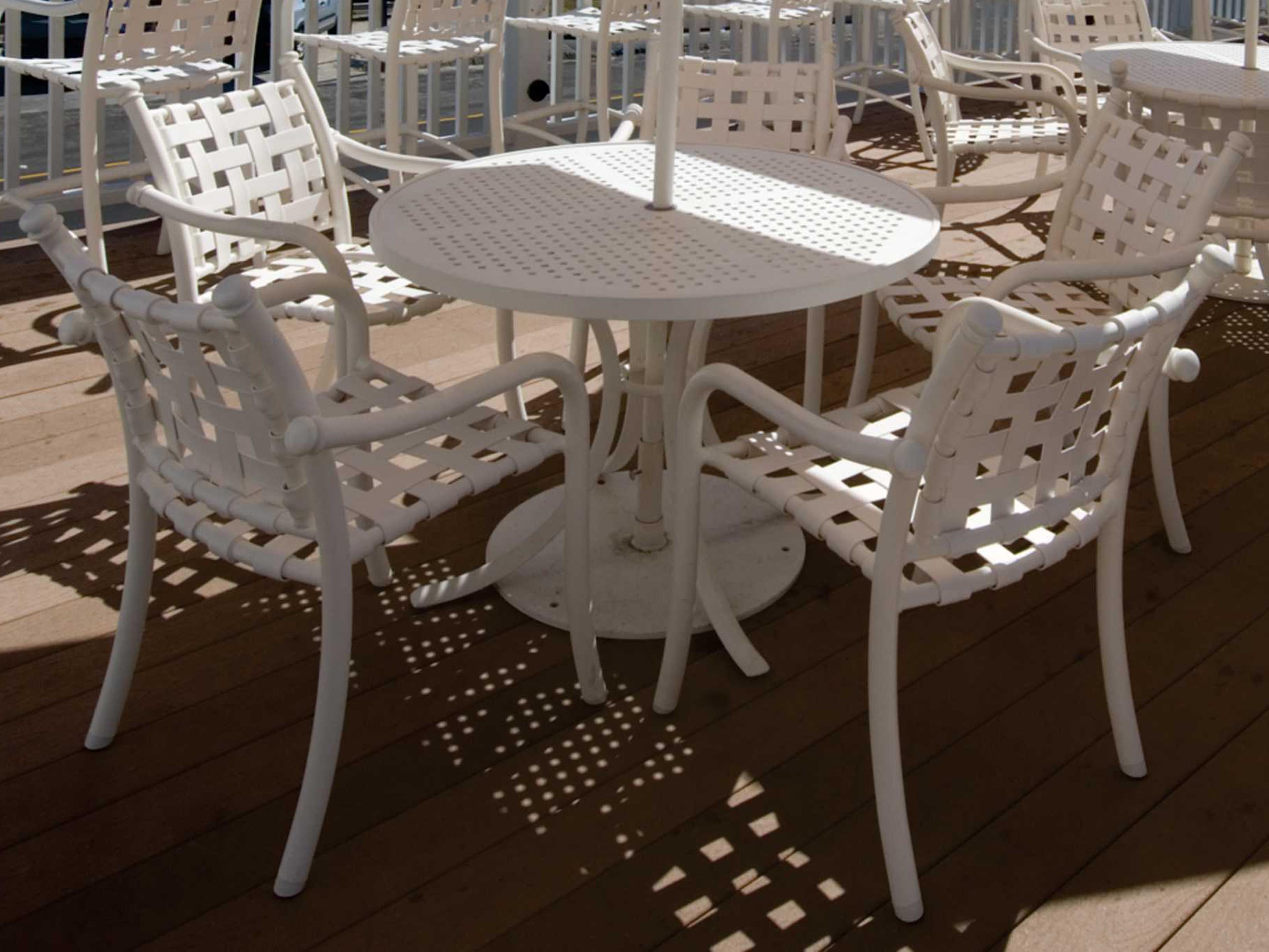 Tropitone La Scala Cross Strap Aluminum Patio Dining Set