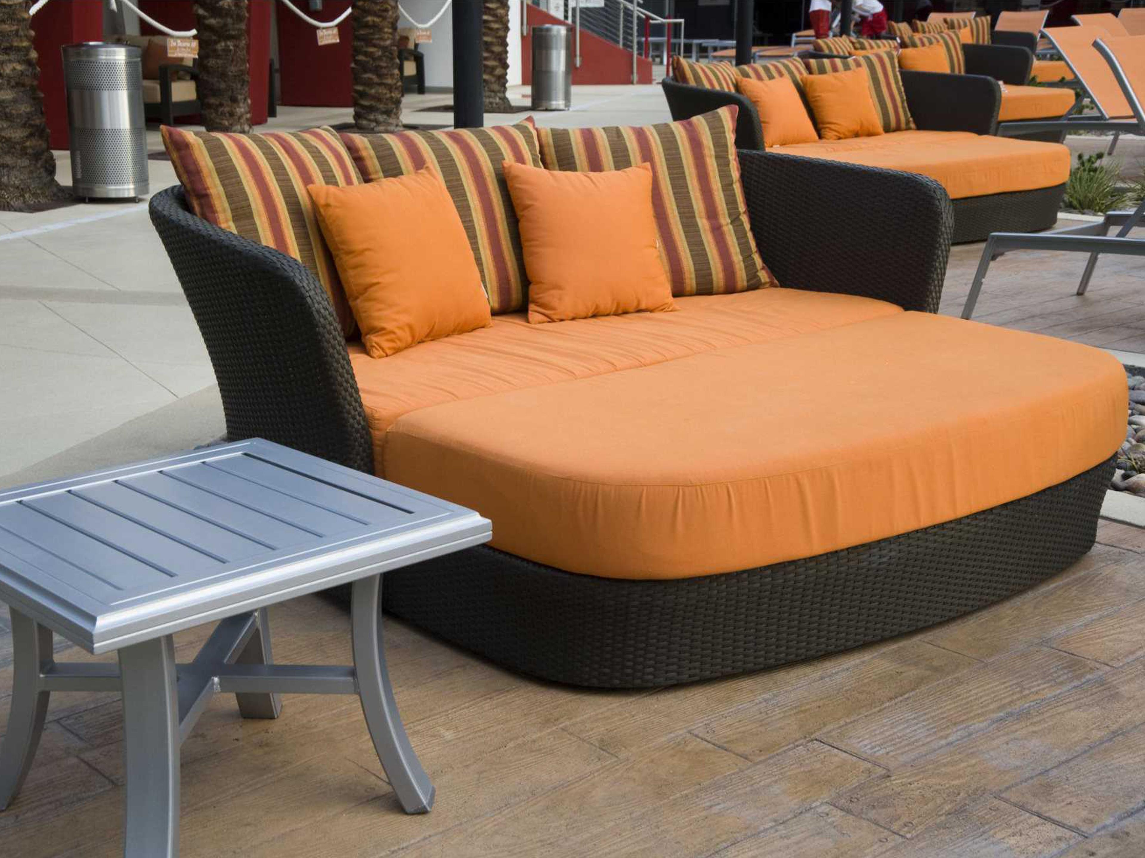 Tropitone Evo Woven Wicker Outdoor Lounge Set