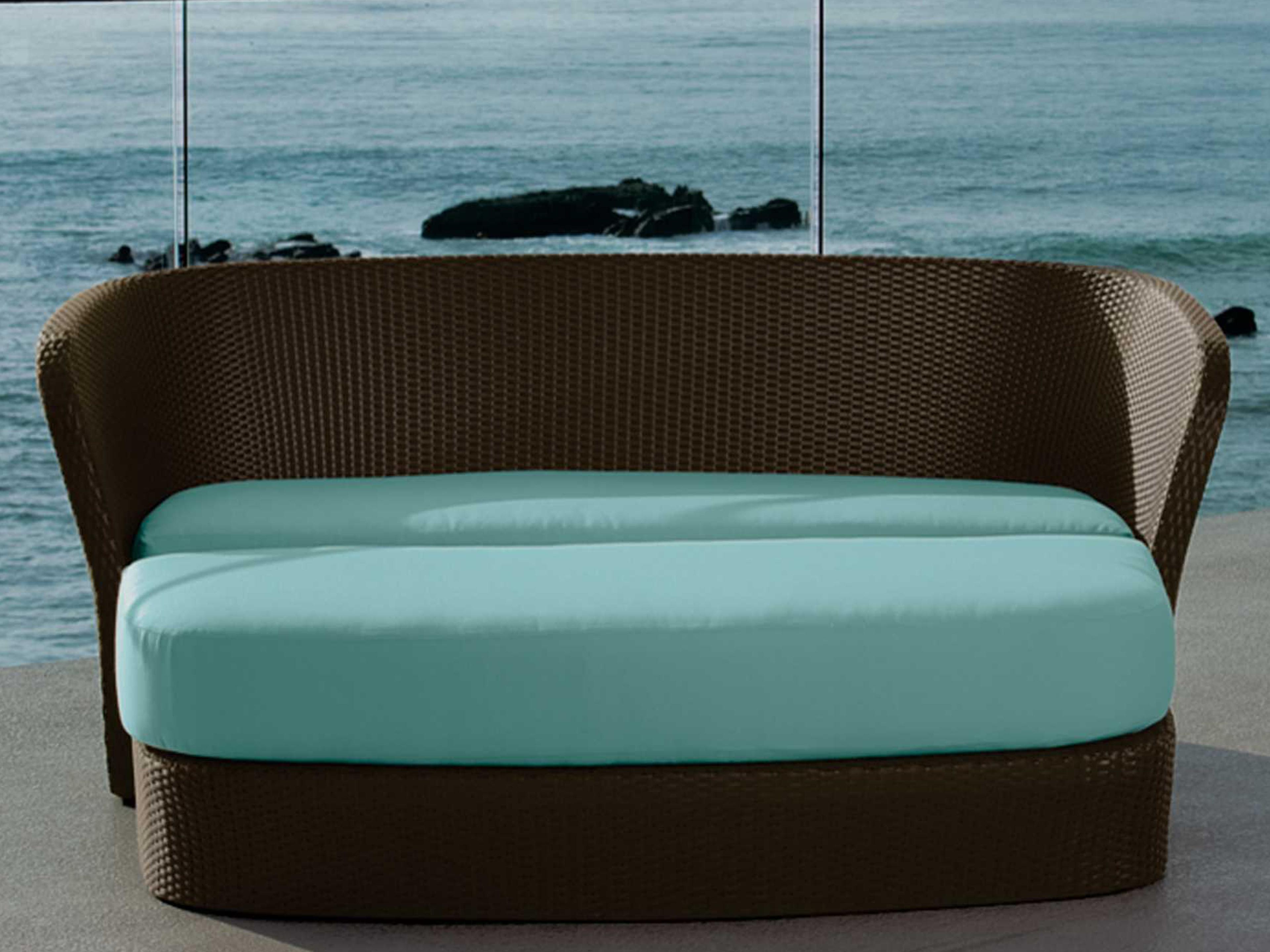 Tropitone Evo Woven Wicker Lounge Set