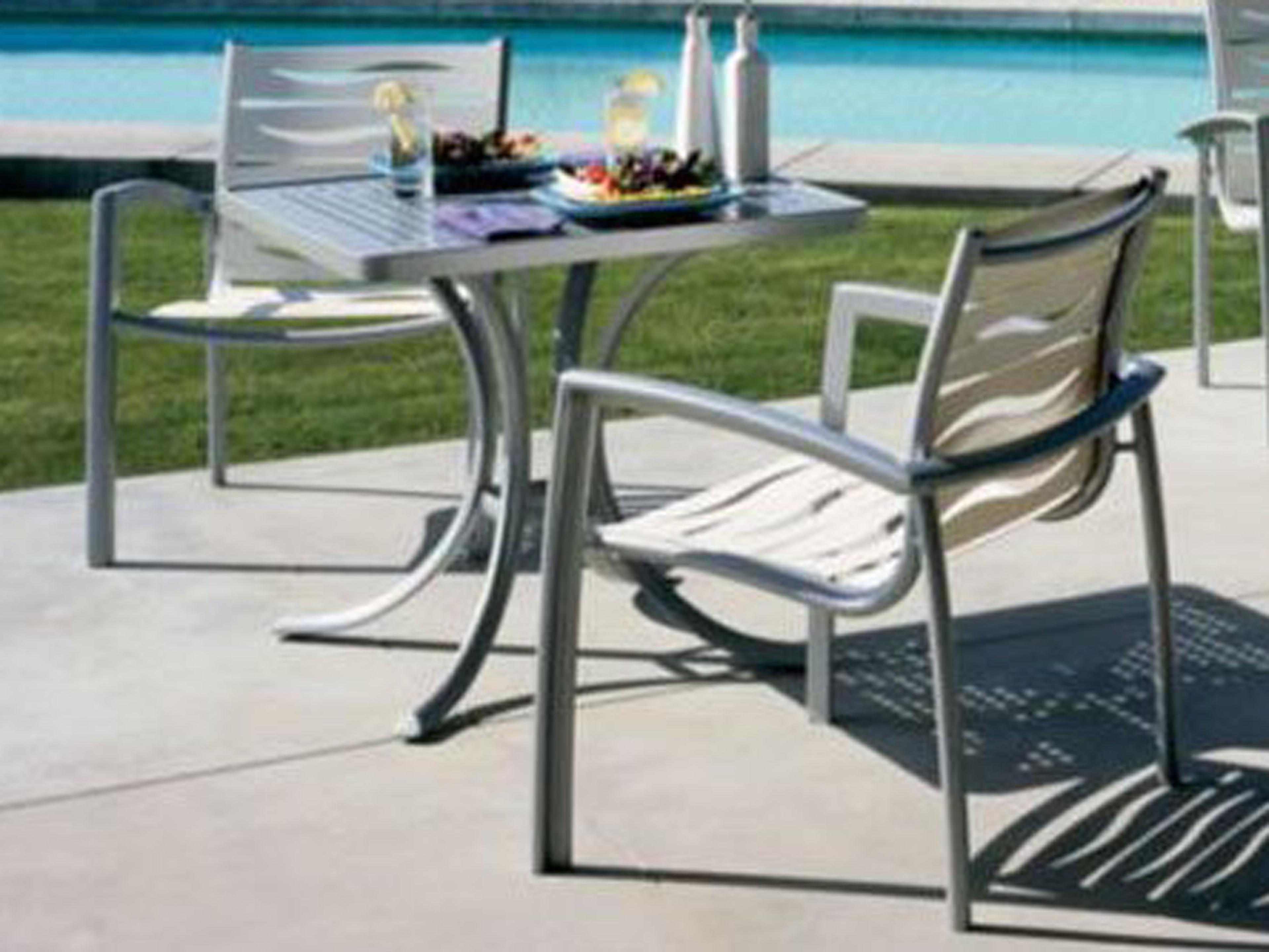 Tropitone South Beach Wave Aluminum Bistro Set
