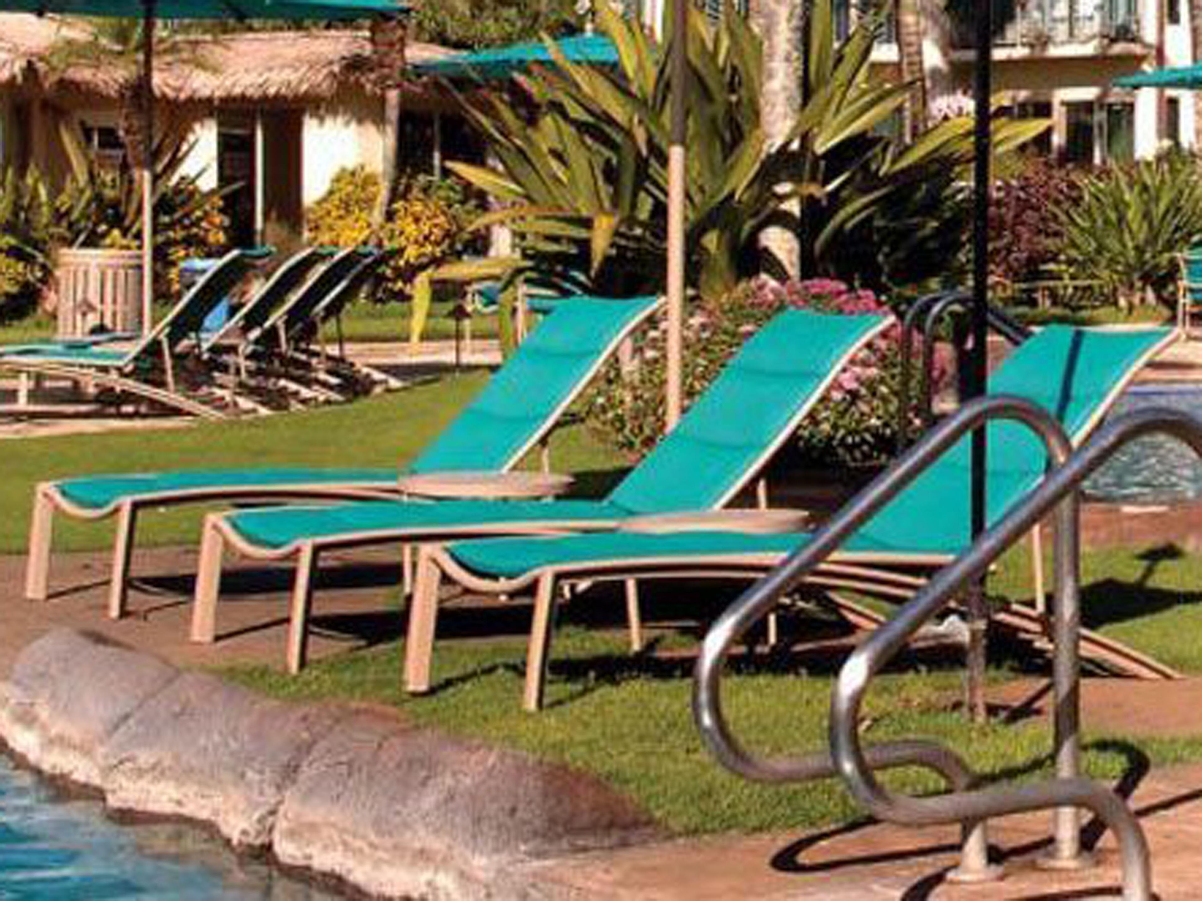 Tropitone South Beach Padded Sling Aluminum Outdoor Patio Lounge Set