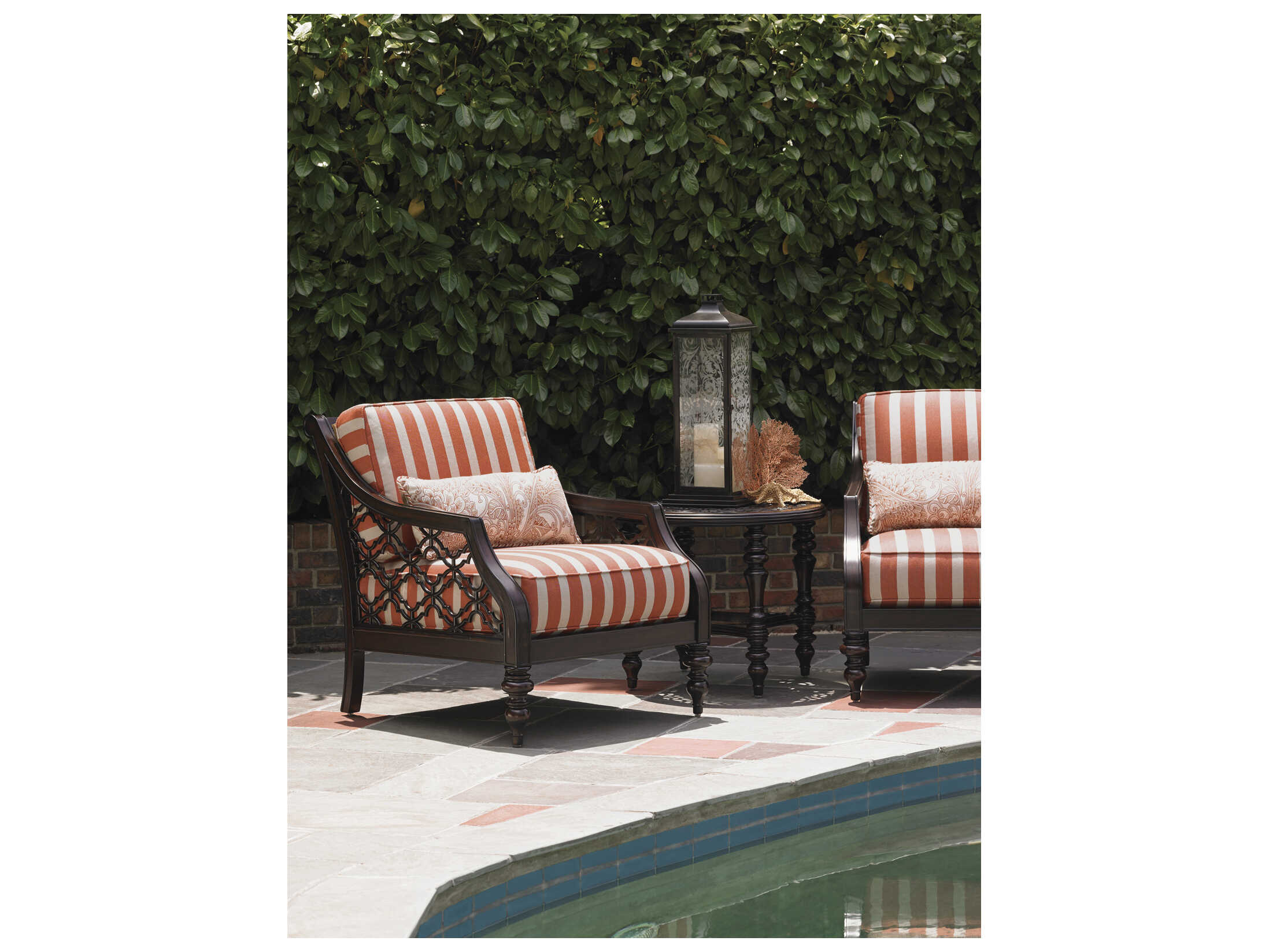 Tommy Bahama Outdoor Black Sands Cast Aluminum Round End Table