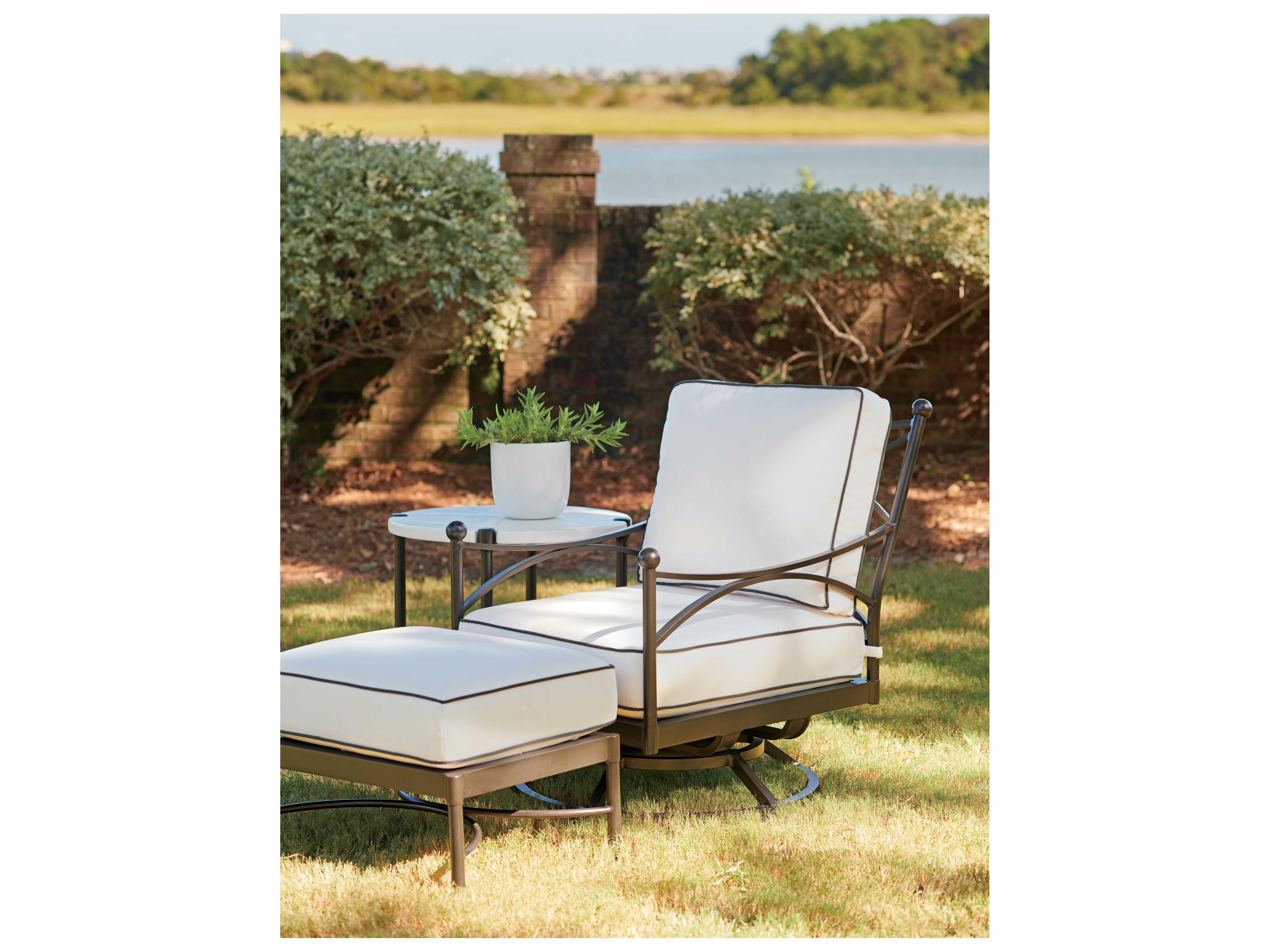 Tommy Bahama Outdoor Pavlova Aluminum Swivel Lounge Chair with Cushion Set