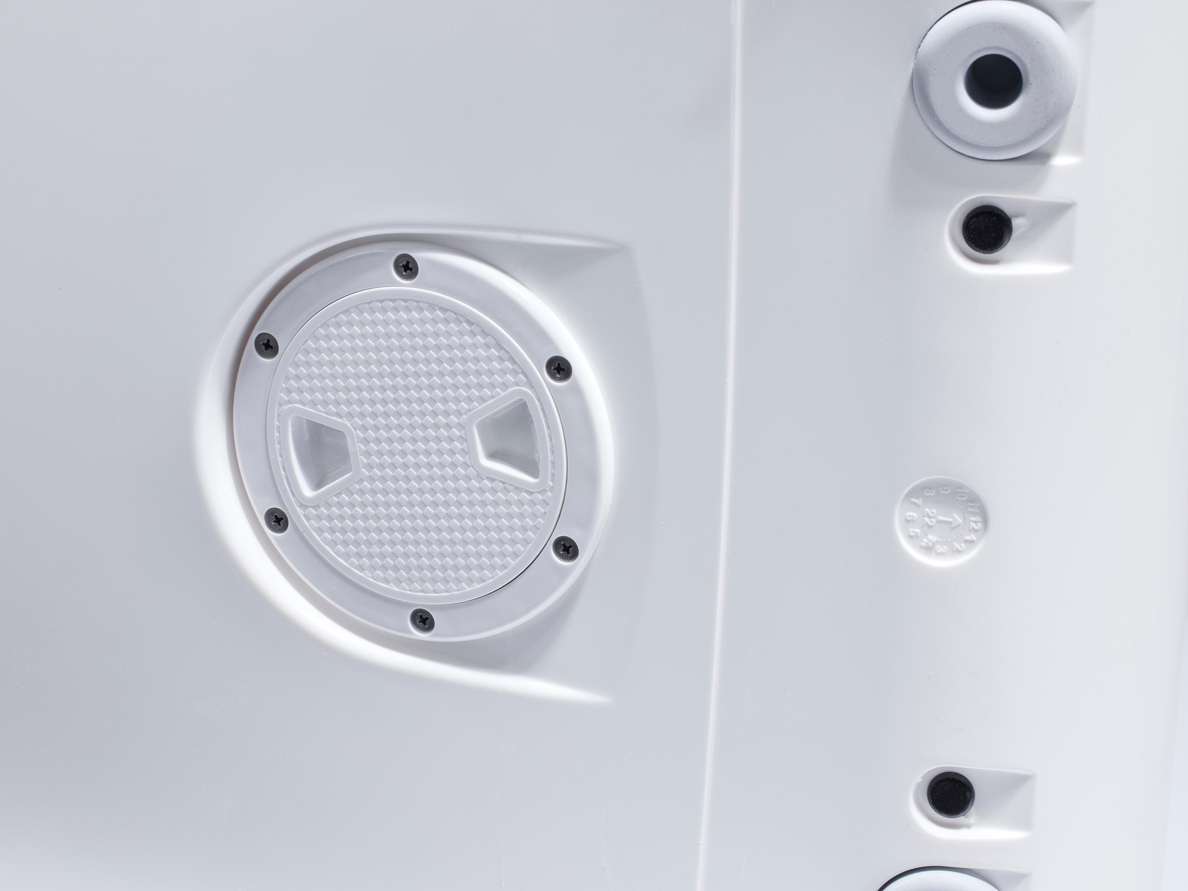 Tupelo Goods Line Resin Lounge Chair in Highcloud White