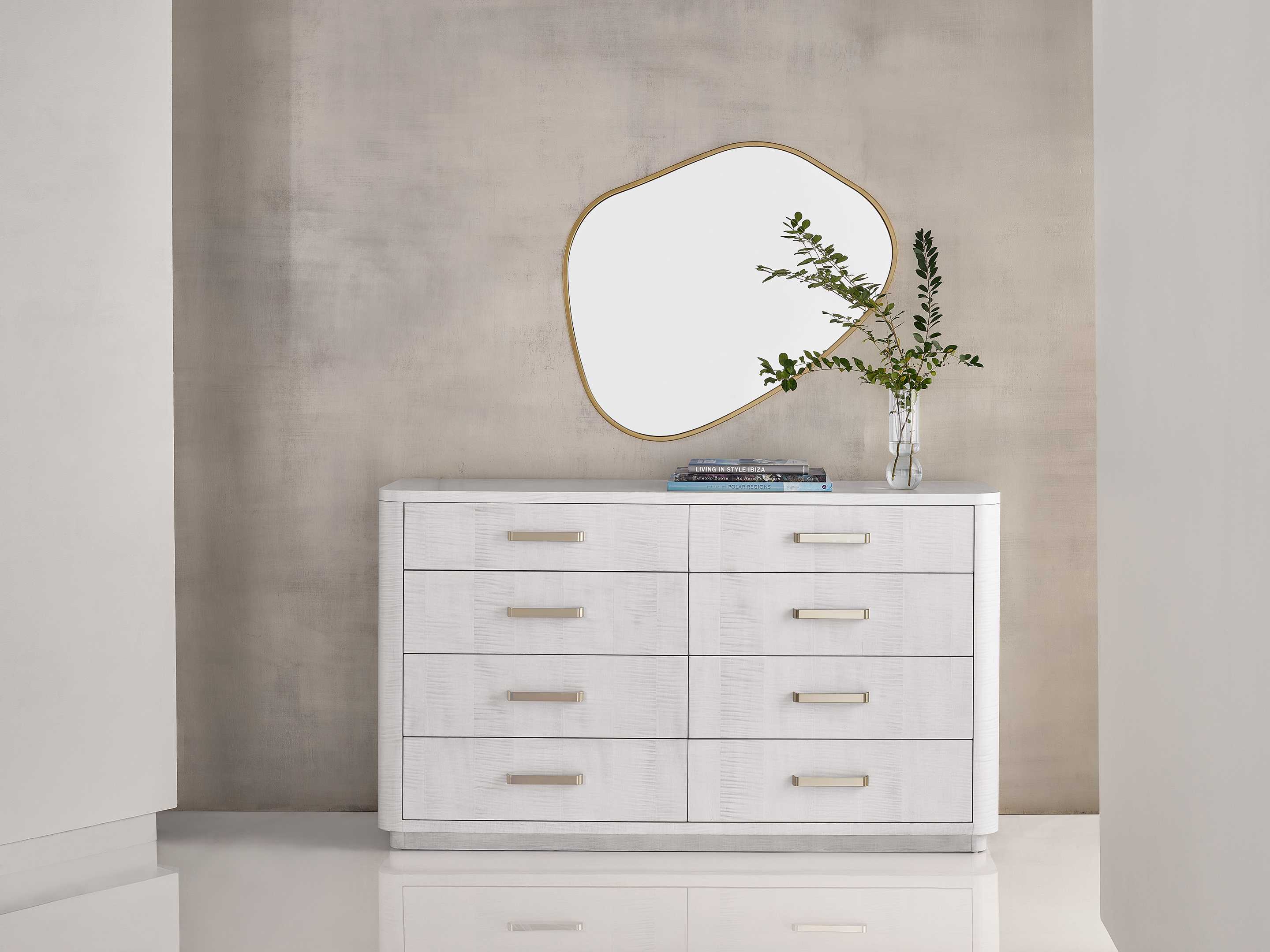 Universal Furniture Tranquility Adore 8-Drawers White Double Dresser