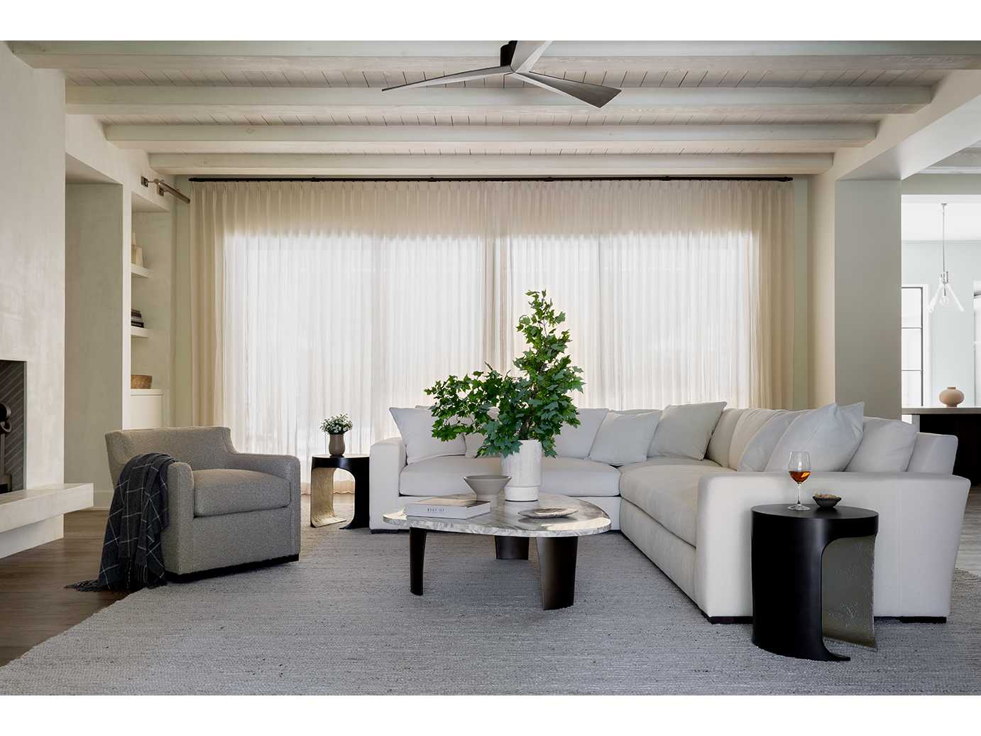 Universal Furniture Erinn V. x Universal Sonora Round Metal Blakened Bronze Silver Leaf End Table