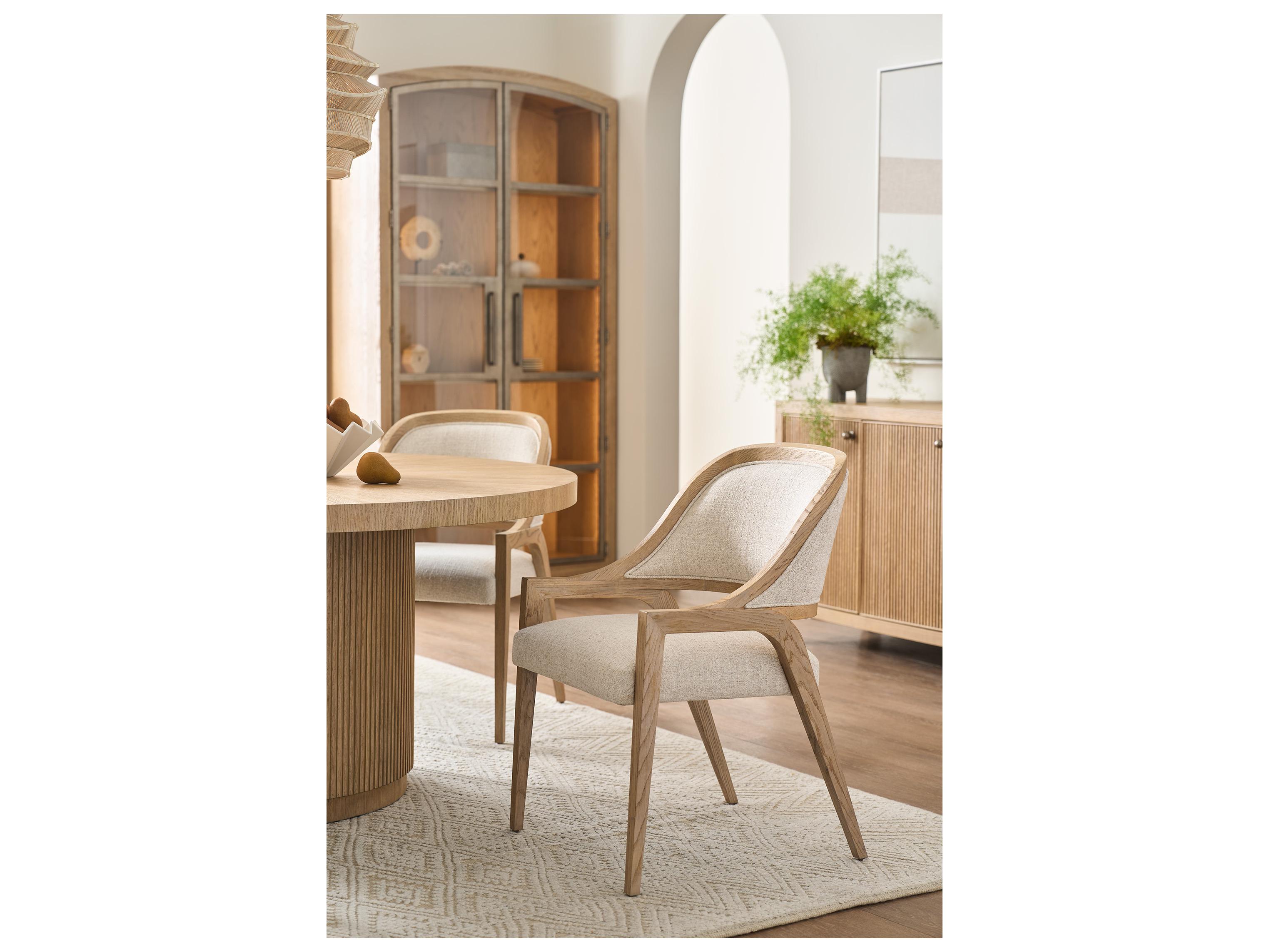 Universal Furniture Avaline Round Wood Dining Table