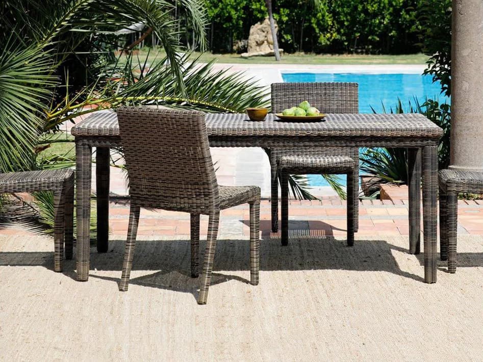 UnoPiu Agora Patio Dining Set