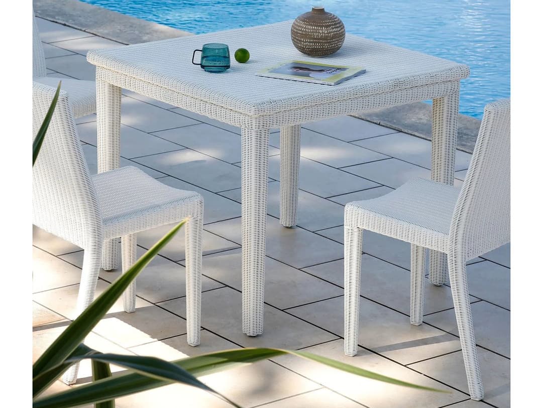 UnoPiu Agora Patio Dining Set