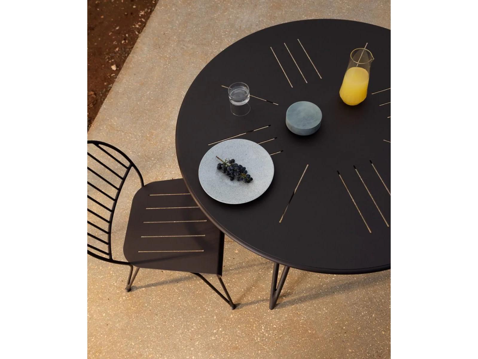 UnoPiu Ariete Round Dining Table
