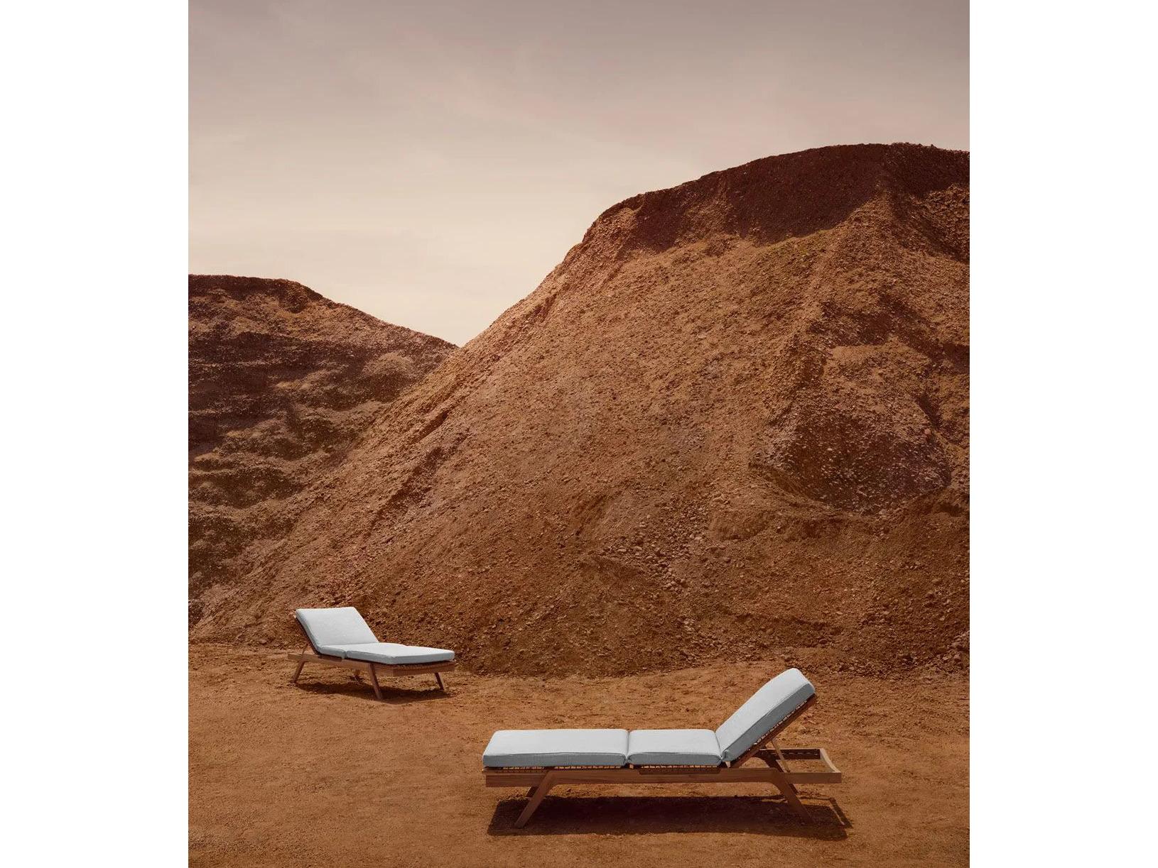 UnoPiu Synthesis Teak Stackable Sunlounger