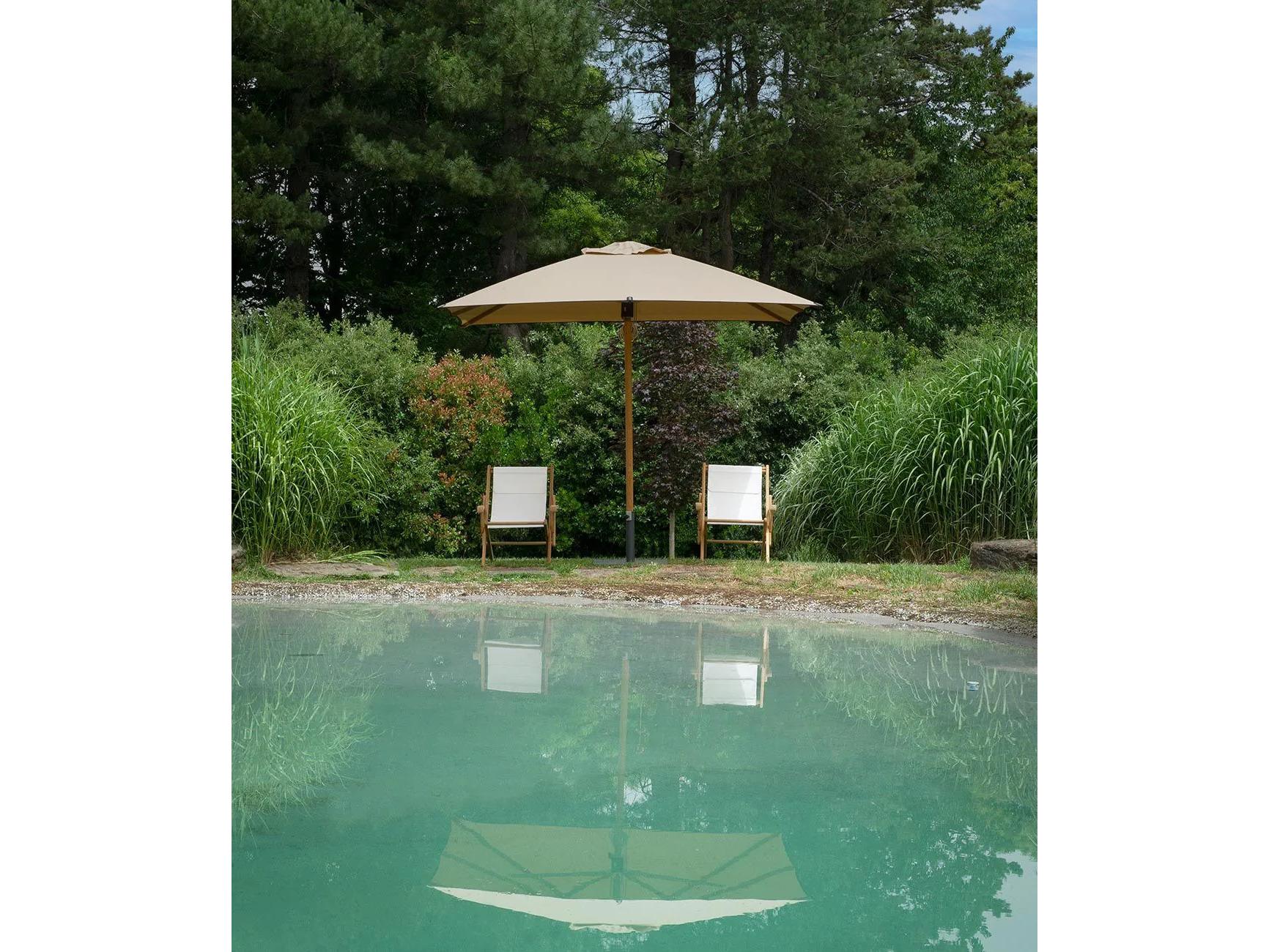 UnoPiu Damian Wood 118.11" Square Umbrella