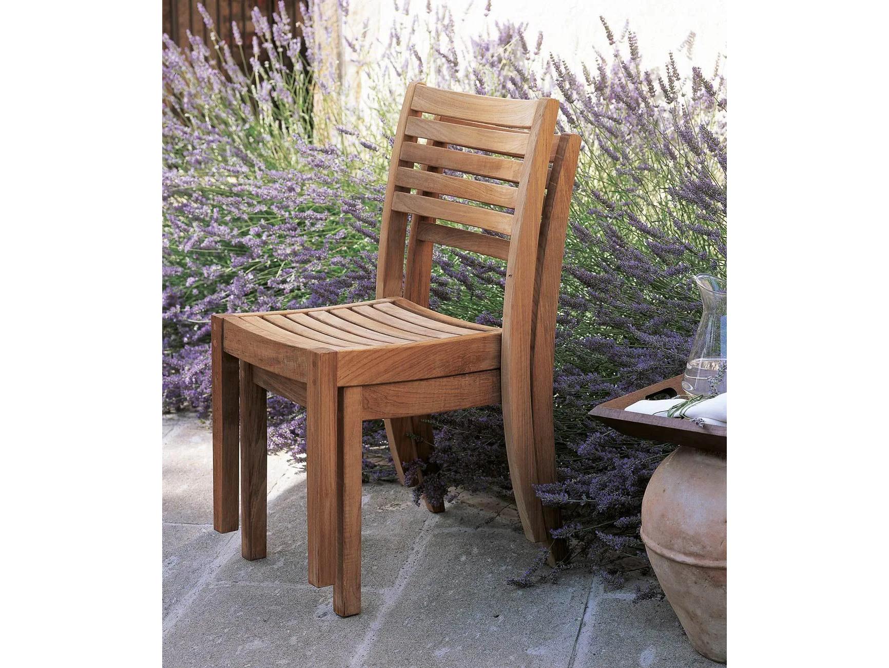 UnoPiu Chelsea Stackable Chair