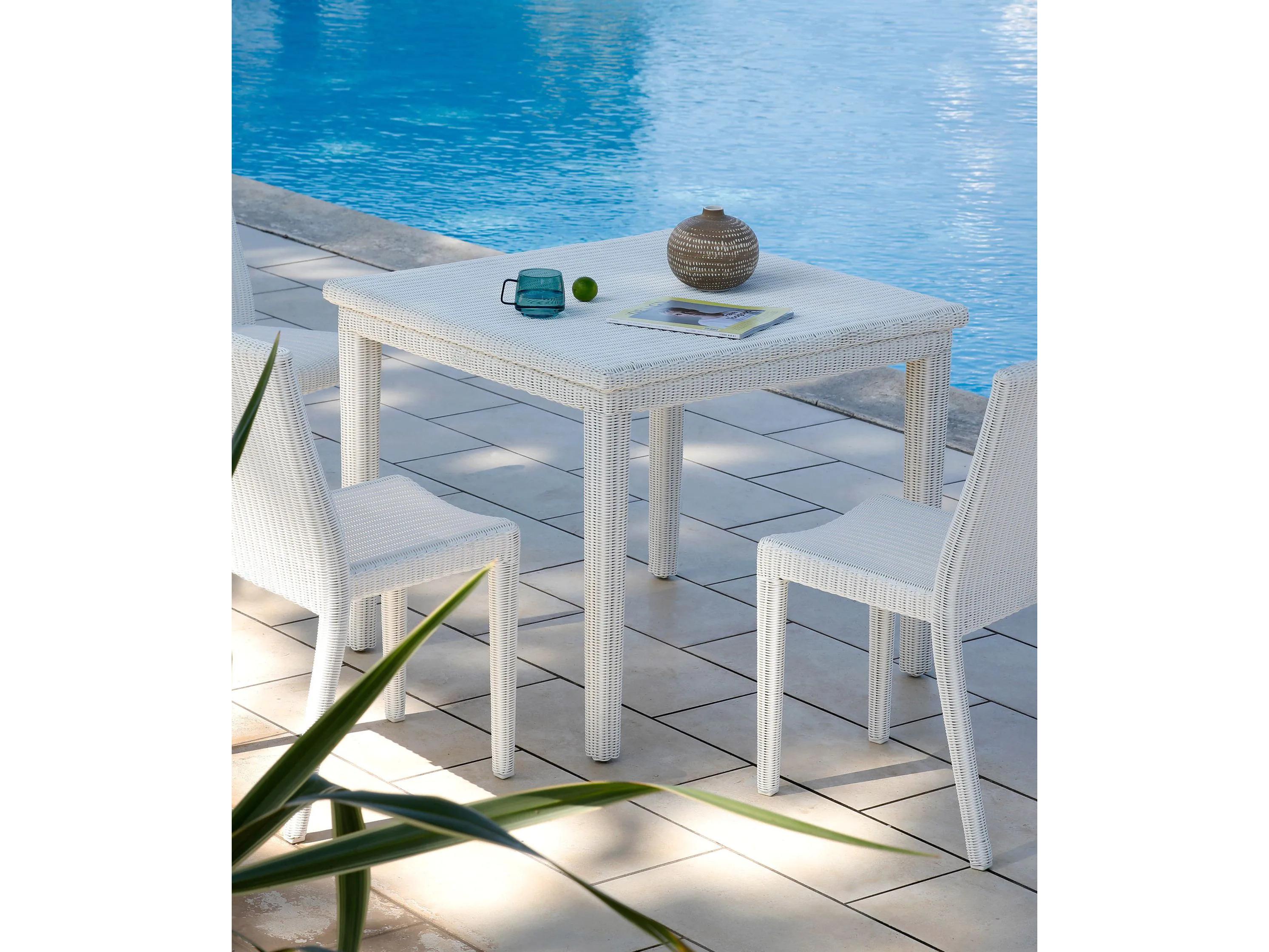 UnoPiu Agora Square Dining Table in WaProLace