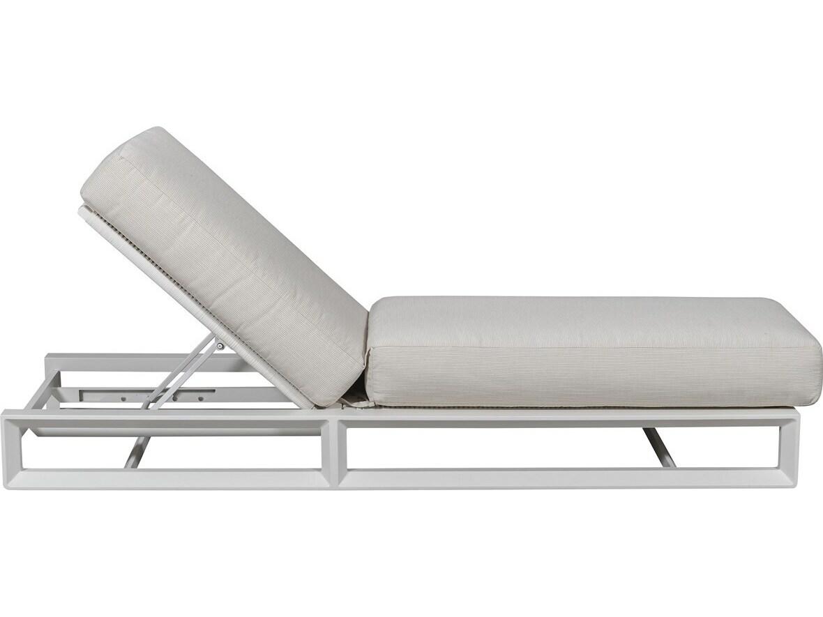 Vanguard Furniture Outdoor Breeze Chaise Lounge