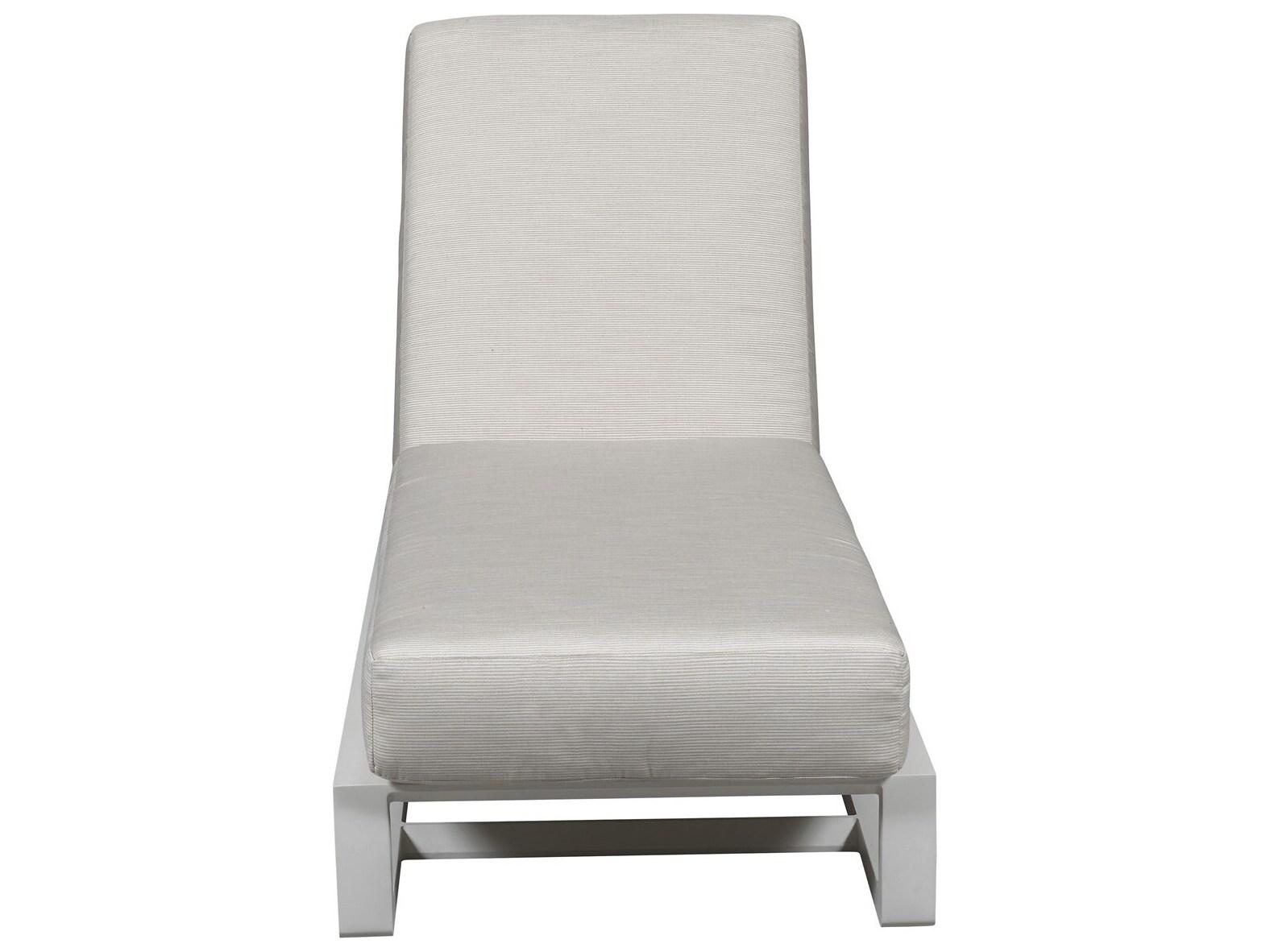 Vanguard Furniture Outdoor Breeze Chaise Lounge