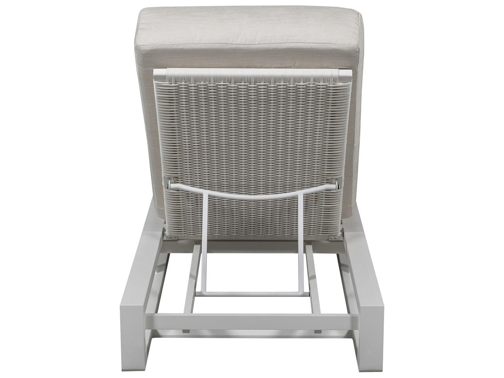 Vanguard Furniture Outdoor Breeze Chaise Lounge