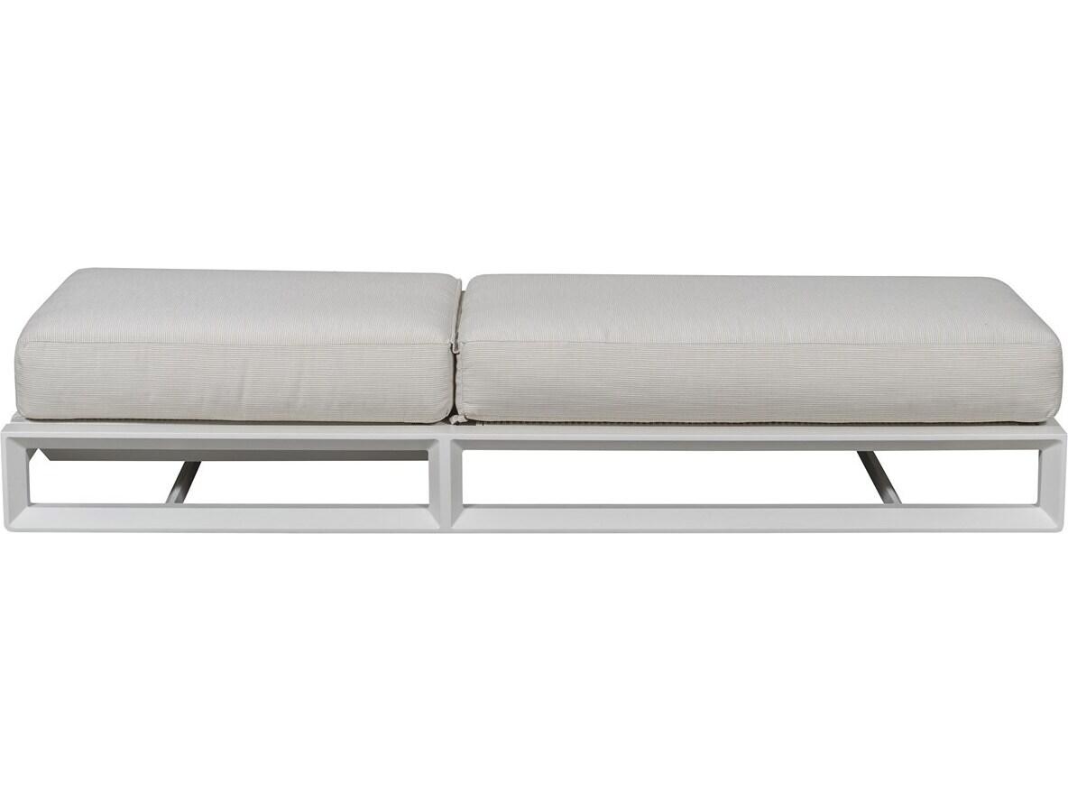 Vanguard Furniture Outdoor Breeze Chaise Lounge
