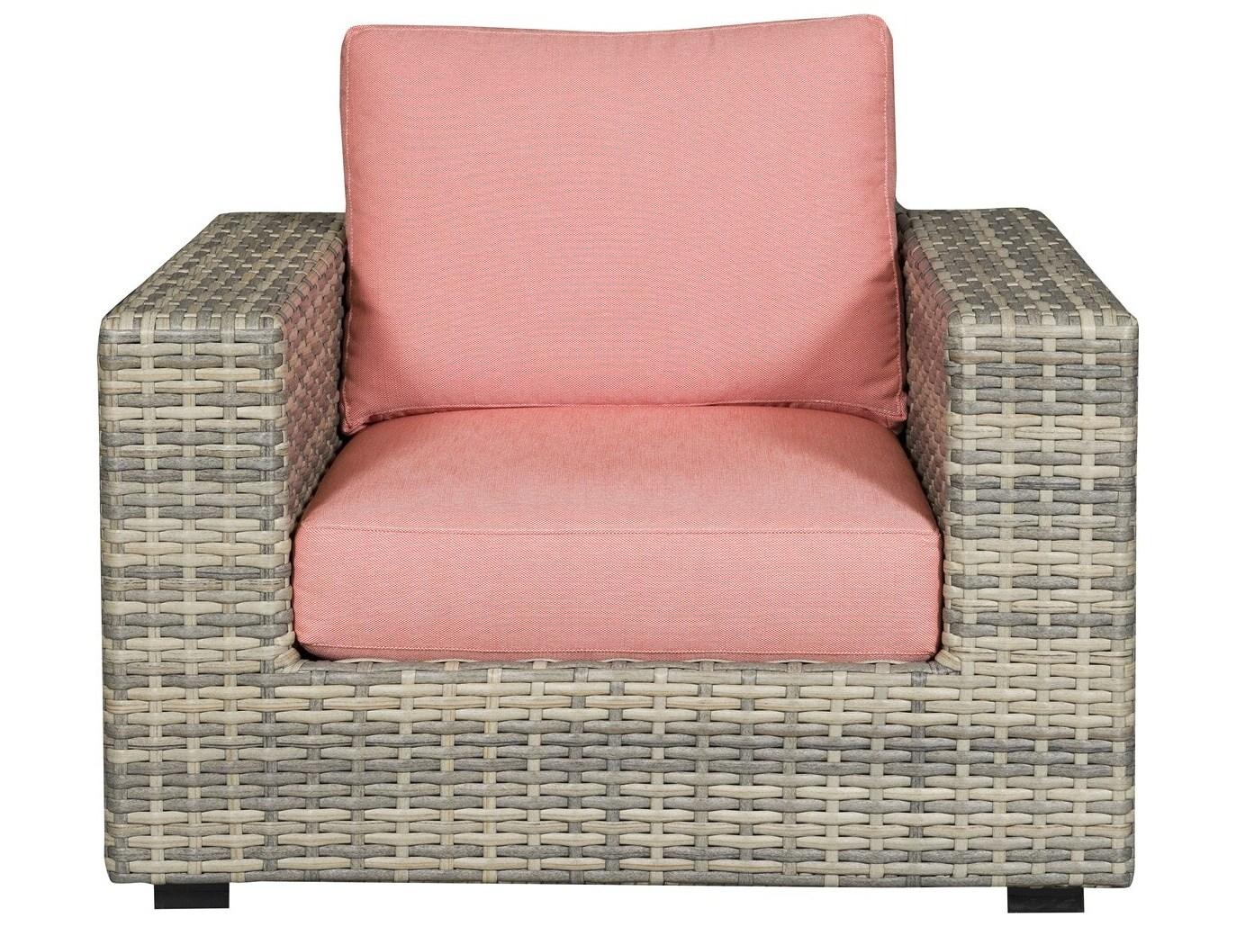 Vanguard Furniture Outdoor Montclair Lounge Chair