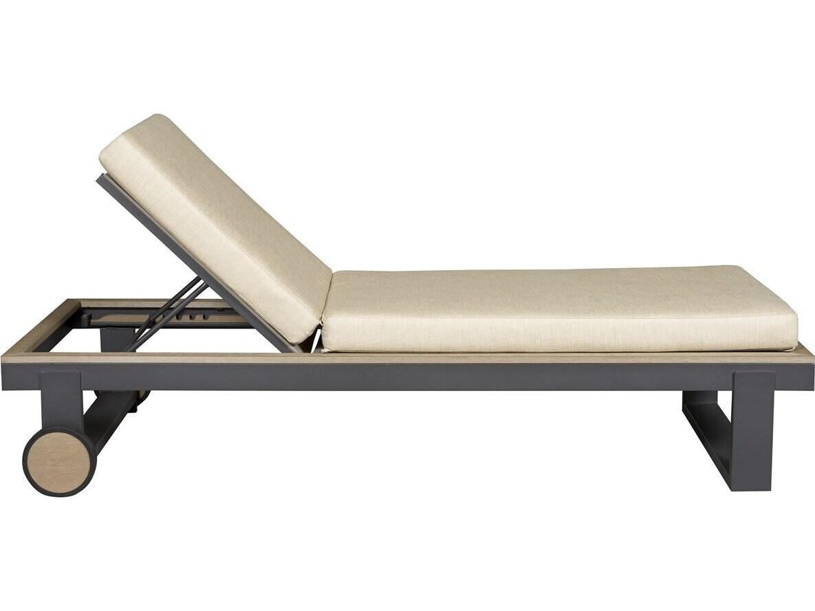 Vanguard Furniture Outdoor Montecito Reclining Lounge with Cushion