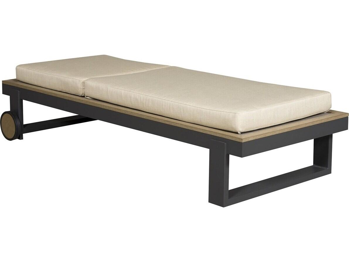 Vanguard Furniture Outdoor Montecito Reclining Lounge with Cushion