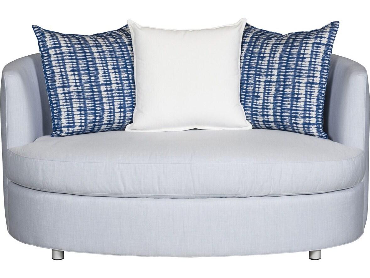 Vanguard Furniture Outdoor Truesdale Oval Loveseat