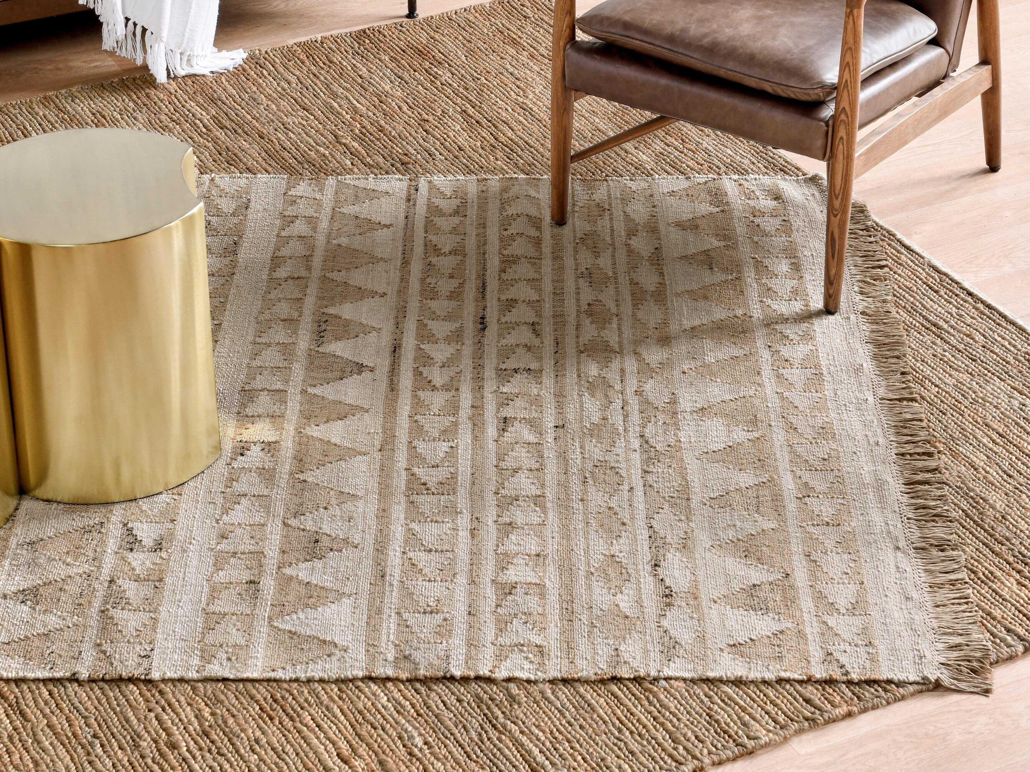 Villa by Classic Home Solana Geometric Area Rug