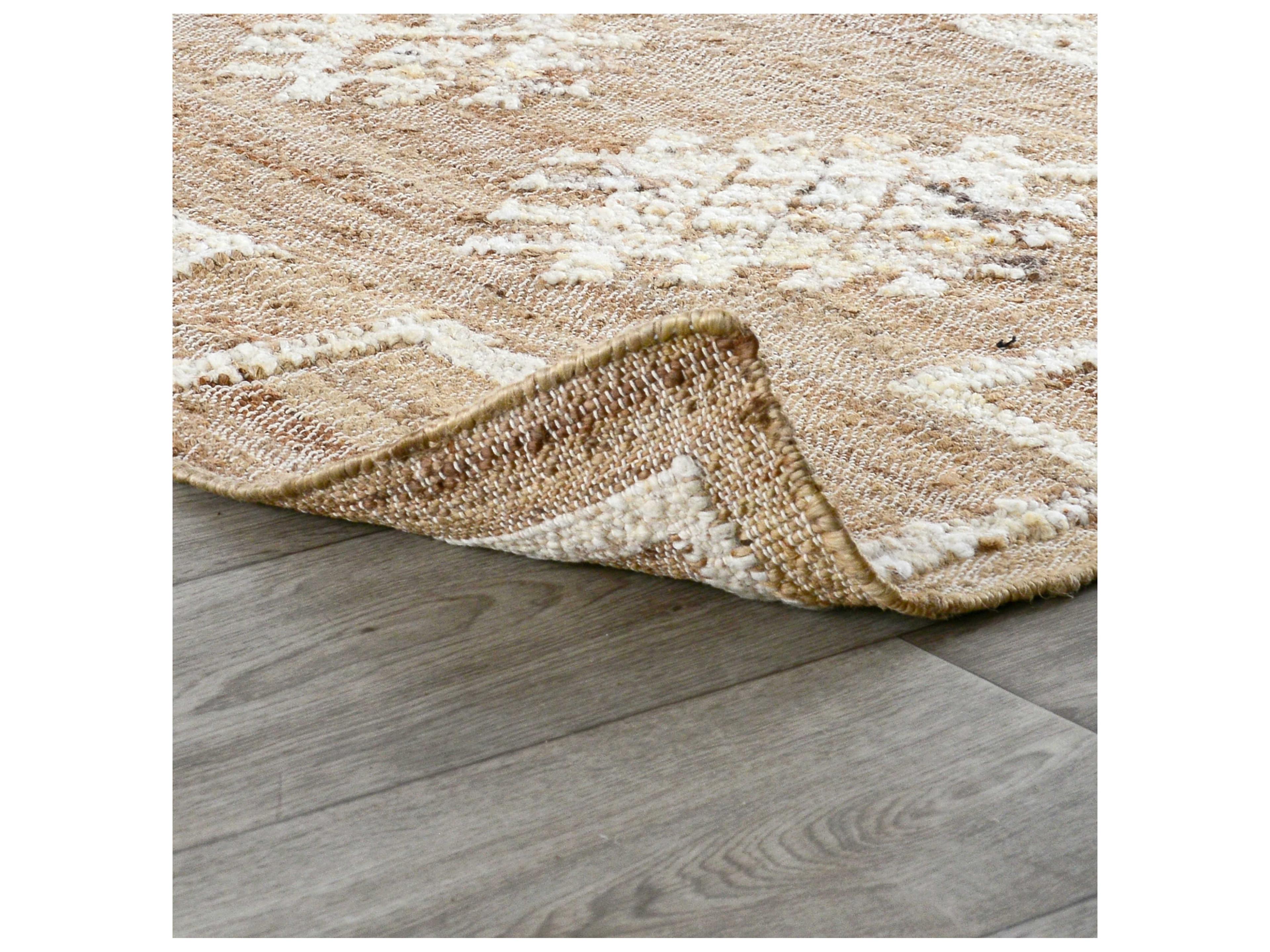 Villa by Classic Home Raposa Geometric Area Rug