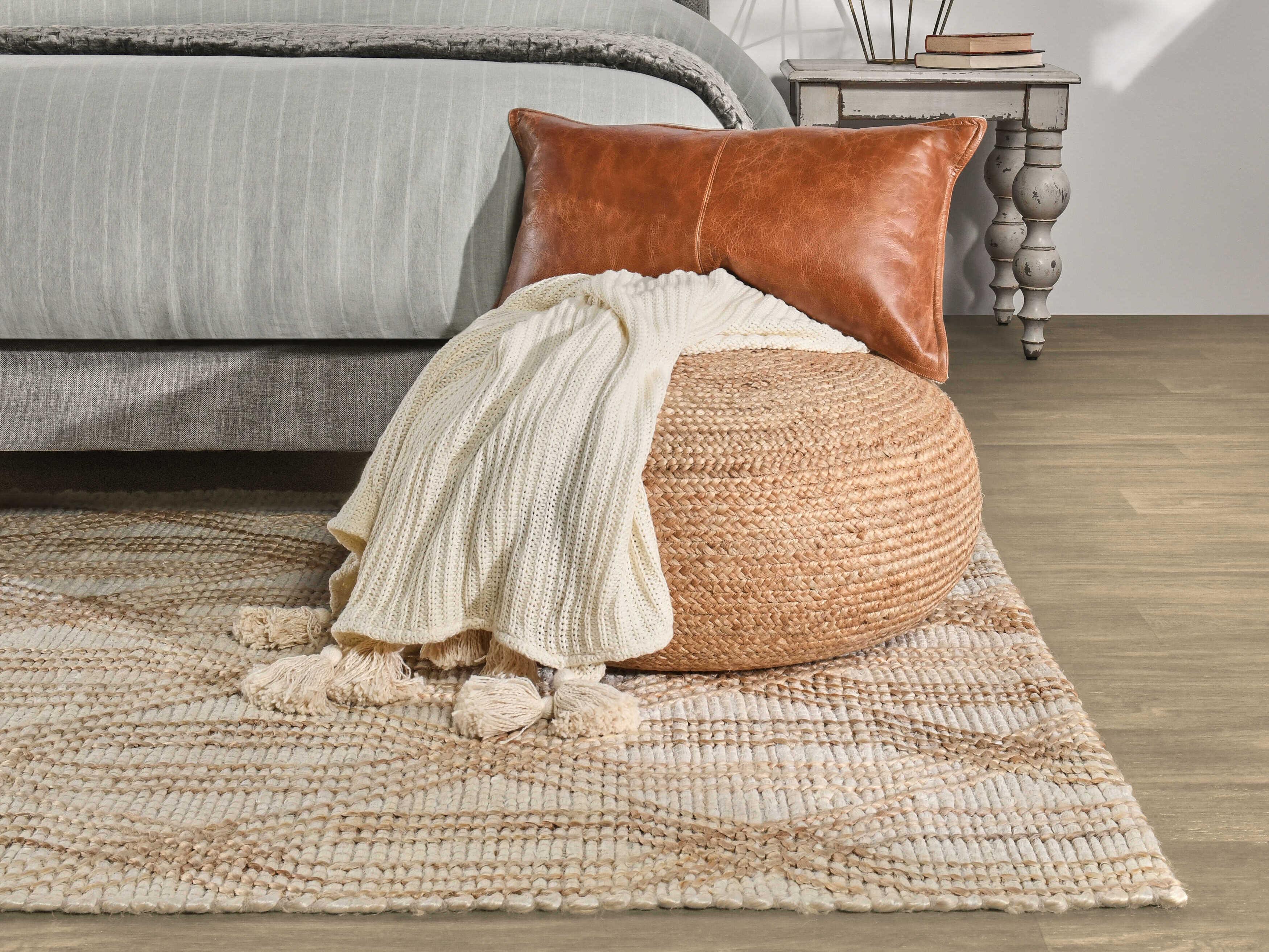 Villa by Classic Home Tustin Geometric Area Rug