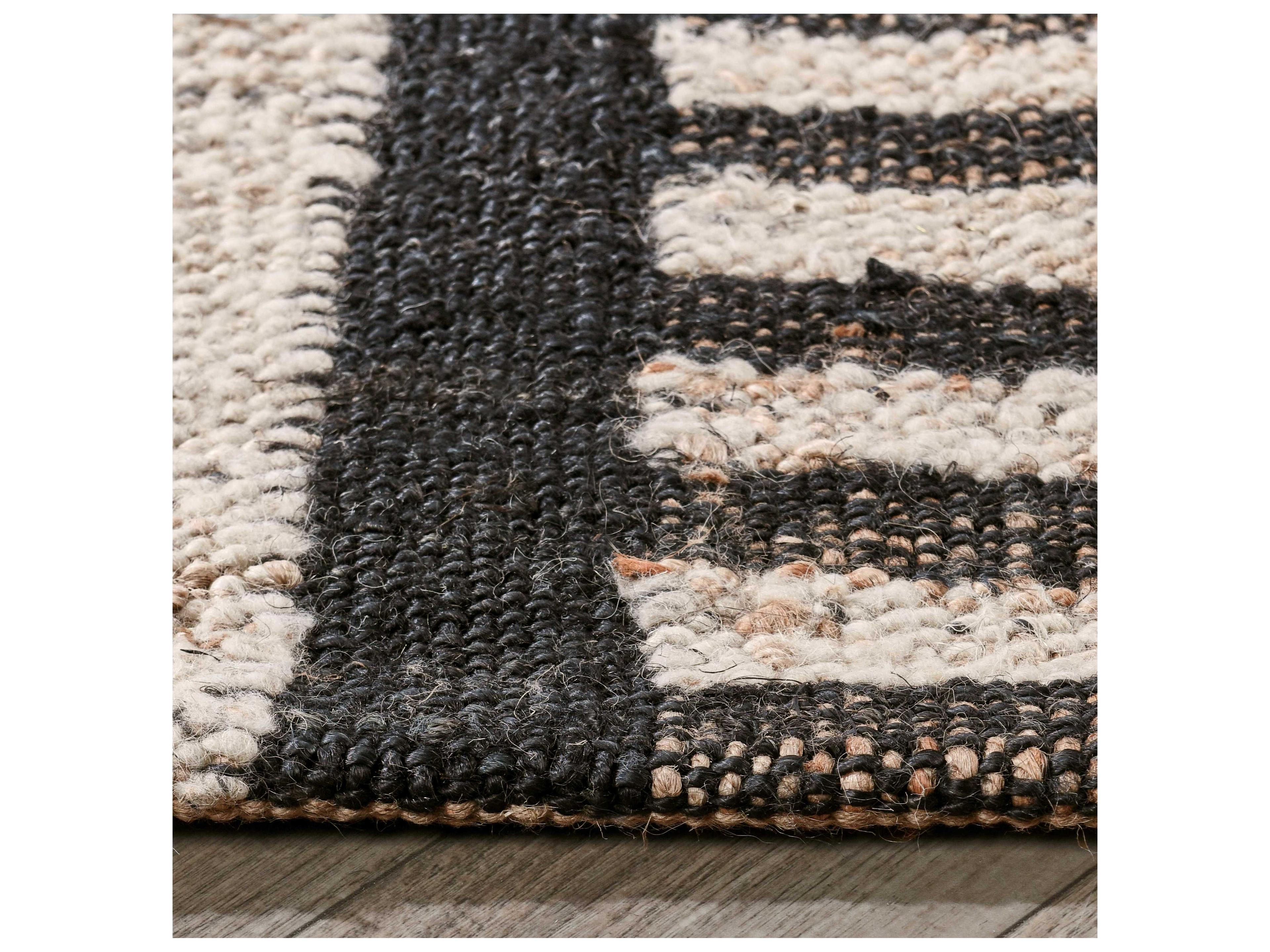 Villa by Classic Home Kofu Geometric Area Rug