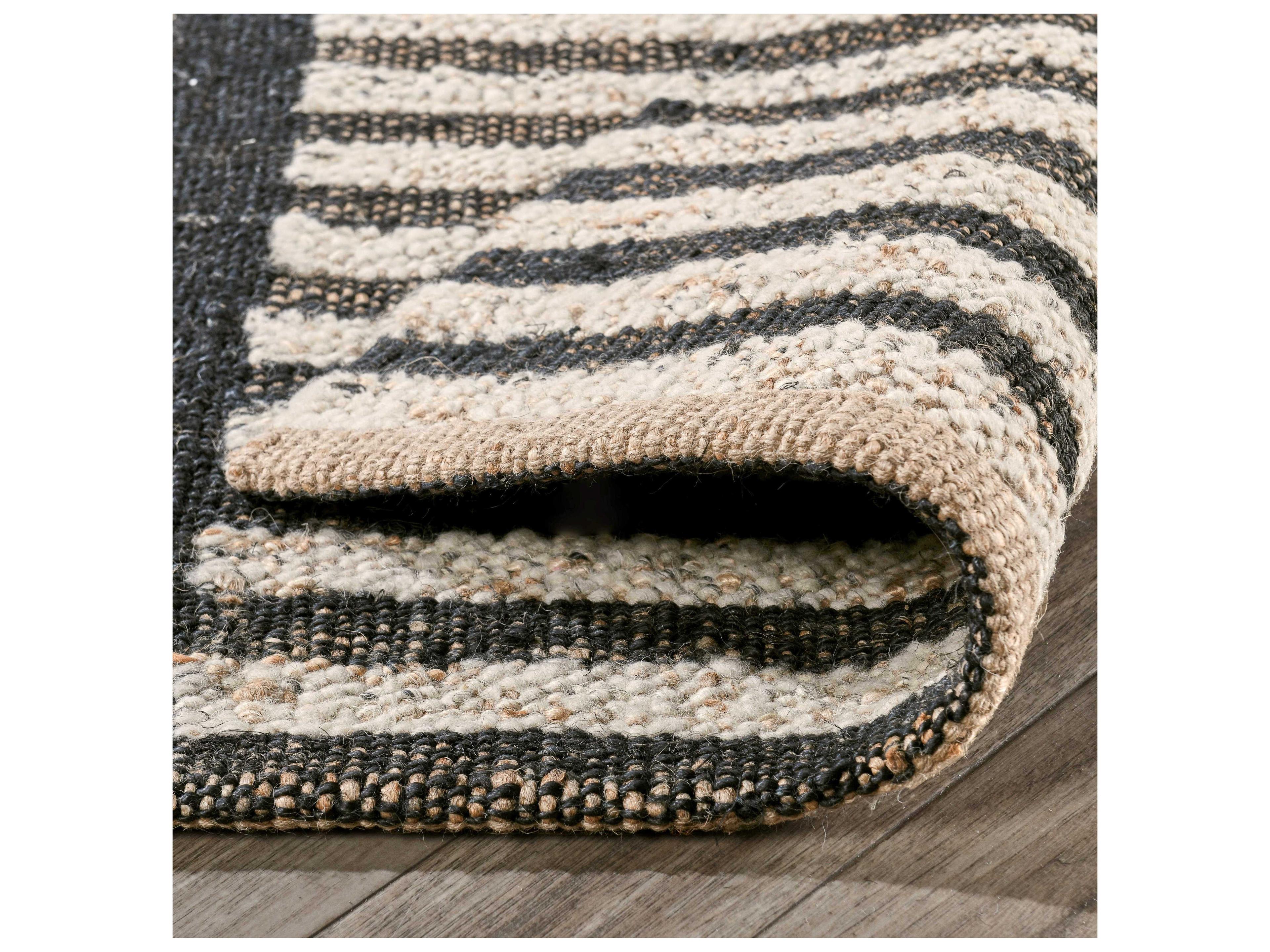 Villa by Classic Home Kofu Geometric Area Rug